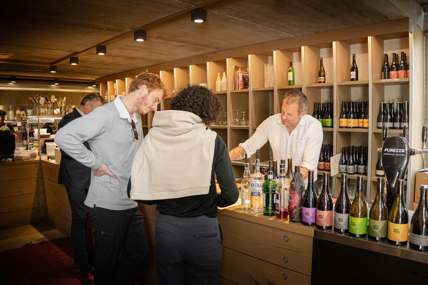 A tasting at Mount Towrong isn’t just about what’s in the glass—it’s a conversation, a deep dive into the stories behind the wines, the vineyard, and the Mediterranean varieties we love to work with. Pull up to the ground floor of the cellar door, ask questions, and taste your way through the range.
#mountowrongvineyard #mounttowrong #macedonranges #macedonrangesnaturallycool #mounttmacedon