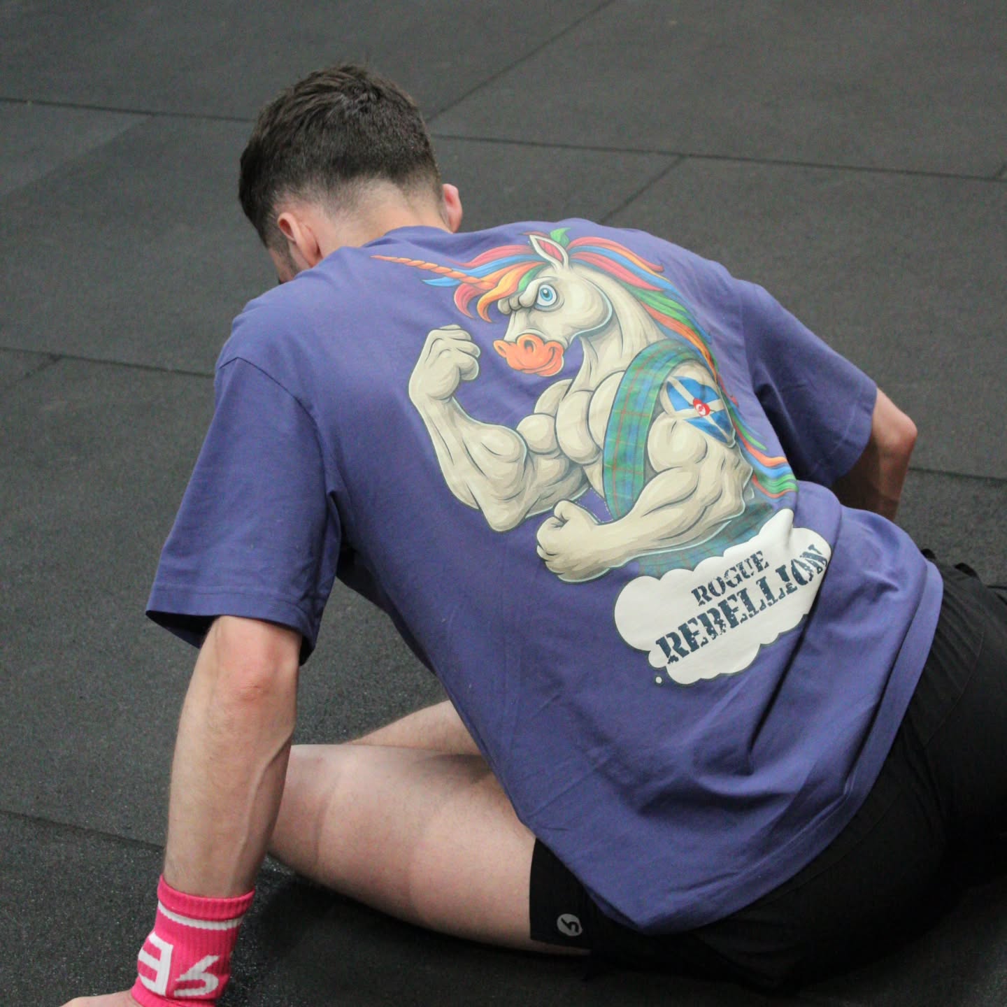 Our Rogue Rebellion top is available online🏴
Even though it is months away we are very excited for the @rogueinvitational in Aberdeen 😆😆😆
Until then we will be wearing our Scottish unicorn to the gym 💪
#rebeluk #rogueinvitational #gymclothes #strongman