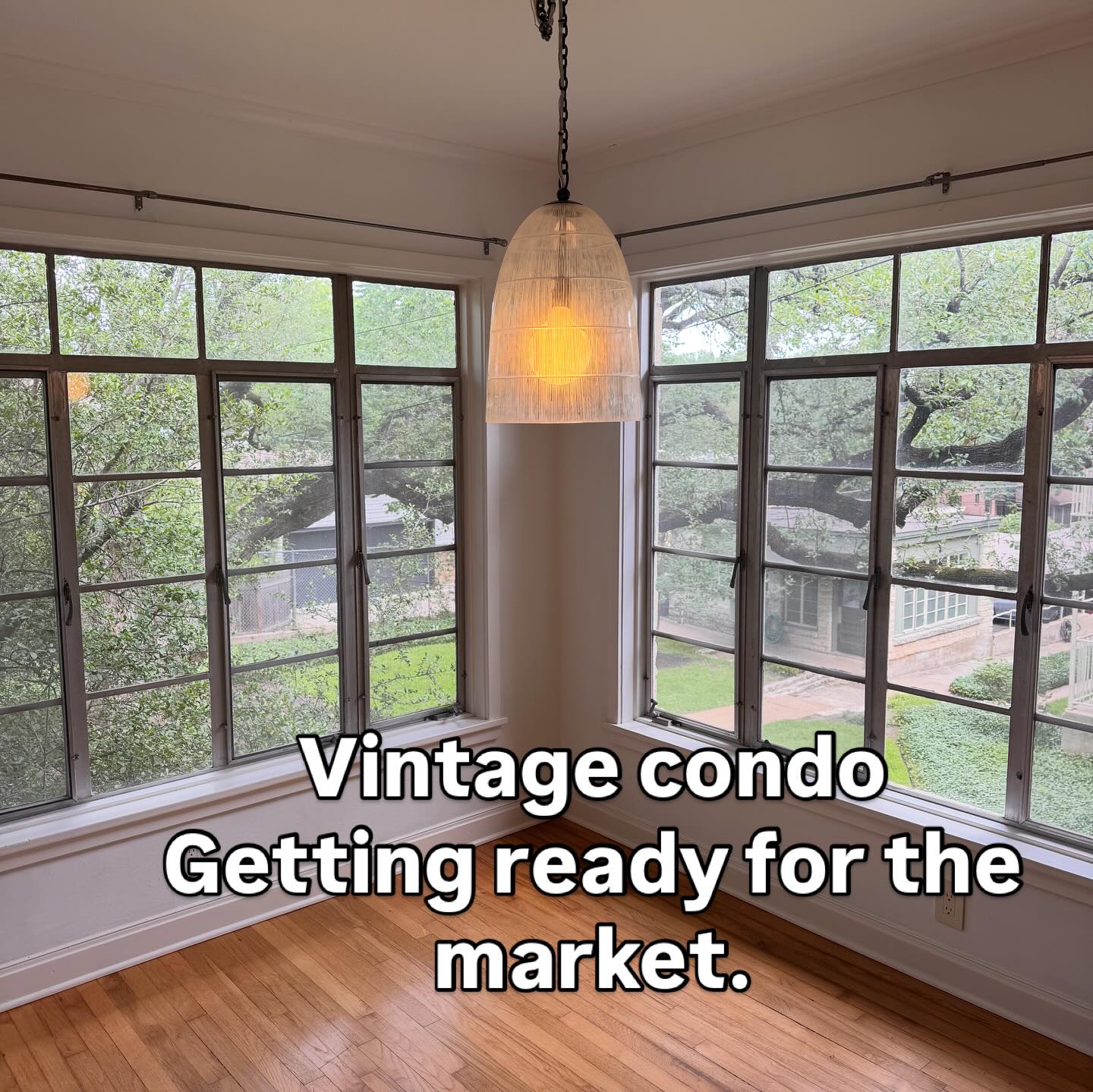 Getting this stunning vintage condo ready for the market in one of Austin’s most sought-after neighborhoods.
Located in historic Tarrytown Green, this charming 2-bedroom, 1-bath condo blends timeless character with an unbeatable location. Just minutes from Lions Municipal Golf Course, Lake Austin, Mozart’s Coffee Roasters, and Oyster Landing, this is the kind of home that makes everyday Austin living feel special.
Original charm, classic style, and a location that puts some of Austin’s favorite spots right outside your door—this Tarrytown condo is one to watch.
Coming soon in Tarrytown. If you’ve been looking for a vintage condo in central Austin with character, convenience, and walkable surroundings, this one deserves a closer look.
#TarrytownLiving #TarrytownGreens
#Tarrytown #AustinTXRealEstate #TarrytownHome #TarrytownCondo #VintageCondo #HistoricAustin #CentralAustinLiving #AustinHomes #ComingSoonAustin #LakeAustinLiving #LionsMunicipalGolfCourse #MozartsCoffee #AustinCondoForSale #AustinLifestyle #TarrytownLiving #BehindTheScenes #berkshirehathaway @bhhstxrealty #germanrealtorinaustin#soldbysabine #sabinemccallahomes