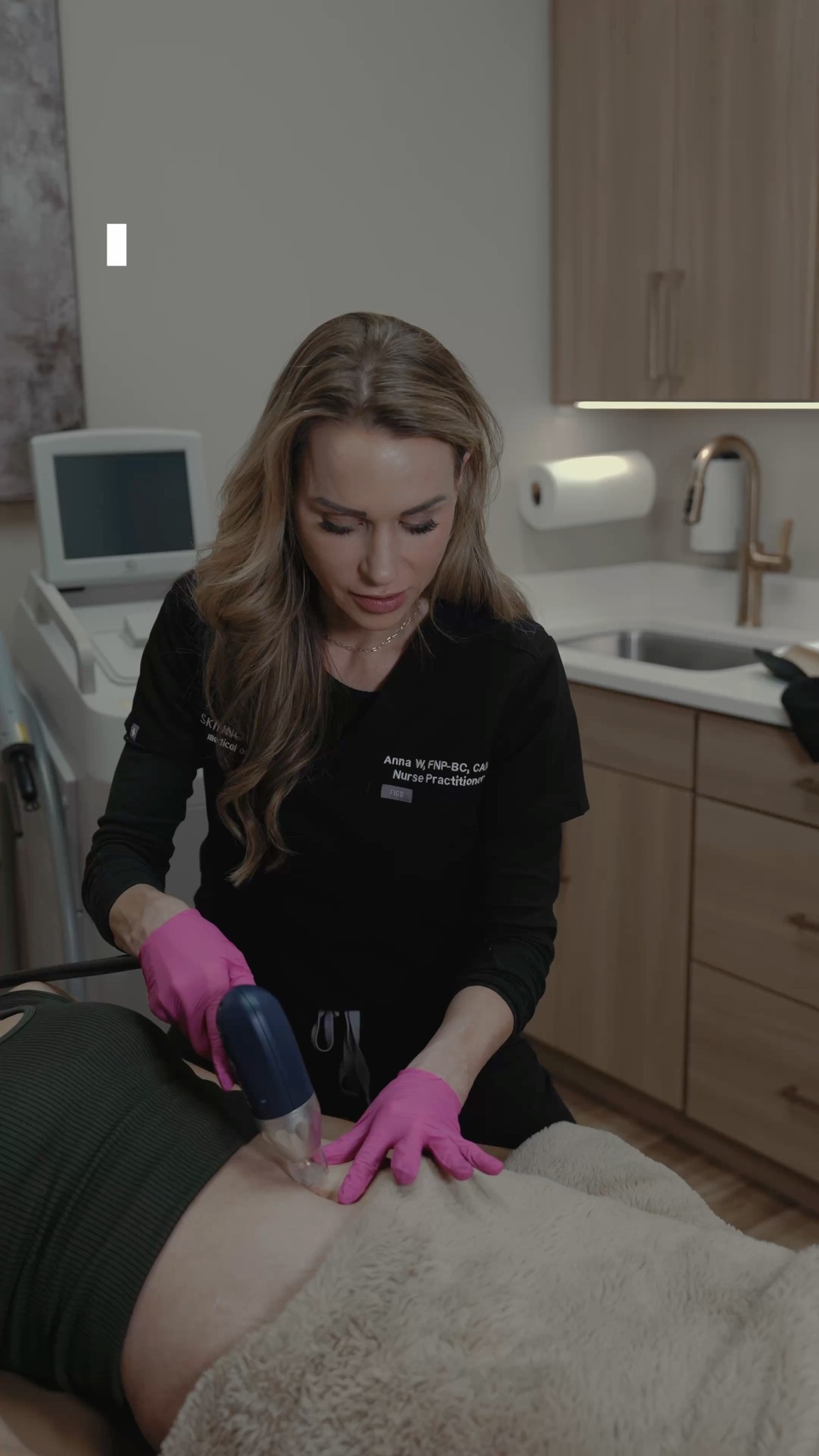 Tightening, smoothing, and supporting your skin, without surgery.
RF Body Treatments use targeted heat to stimulate collagen and elastin, helping improve tone and firmness over time.
For May: purchase a series of 3 treatments and receive a complimentary Body Retinol Cream Booster to support your results at home.
📞Call 715.506.2222 to book
#skinnovations #medicalaesthetics #nursepractitioner #wausau #minocqua