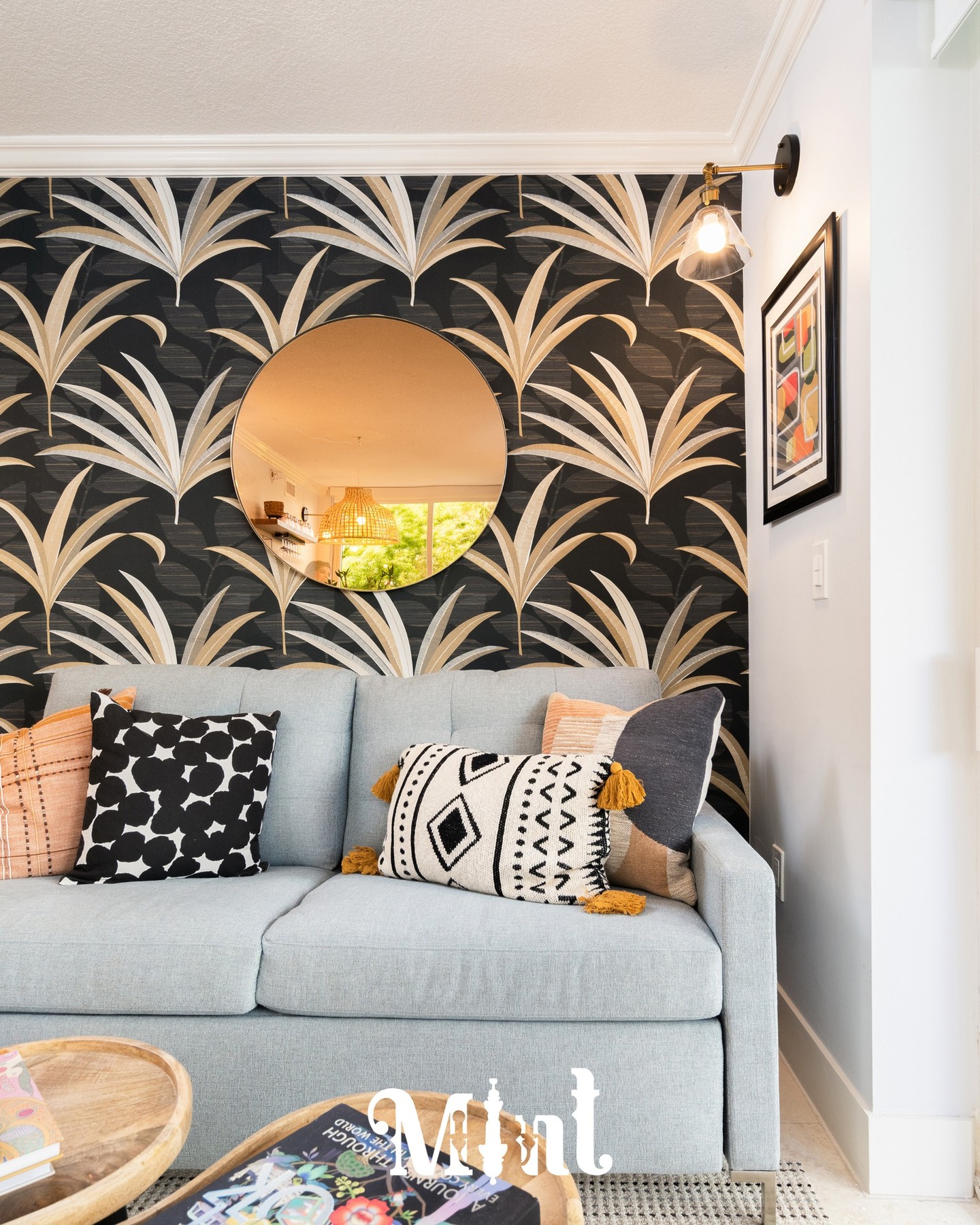 The Palms 🌴
This 650 sq ft waterfront Airbnb proves that small spaces can be just as impactful as large ones. No detail was spared in this space. Because whether it's your home or your investment property, thoughtful design always makes the difference.
Thinking about an Airbnb transformation? Let's talk!