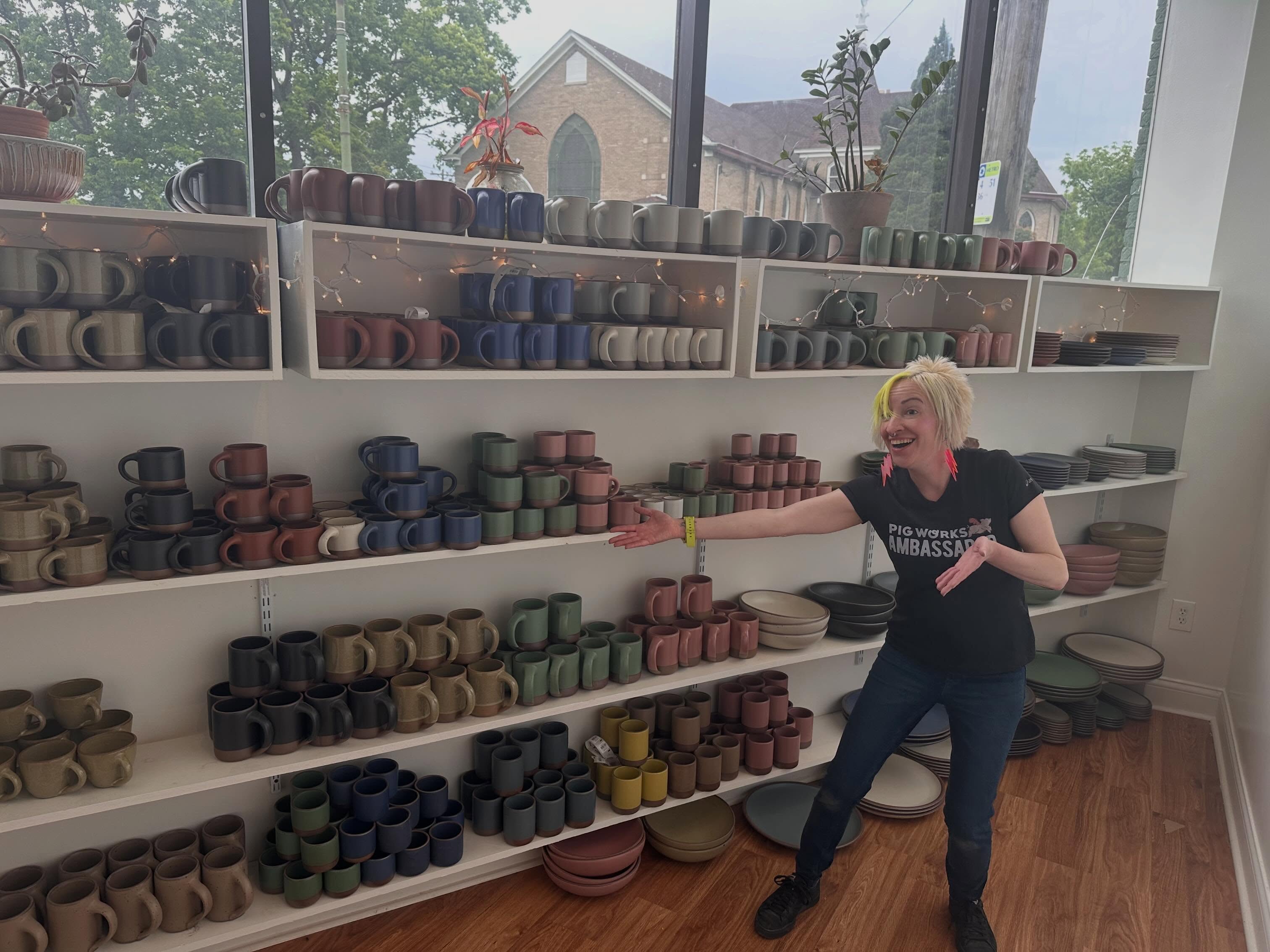 Today has been an exciting day for The Mason Gallery. @eastforkpottery has been setting up for the pop-up tomorrow and the energy is great! Doors open at 10 am and close at 4pm. Beautiful pottery at seconds prices. See y’all tomorrow!! Park across the street in the mall parking.