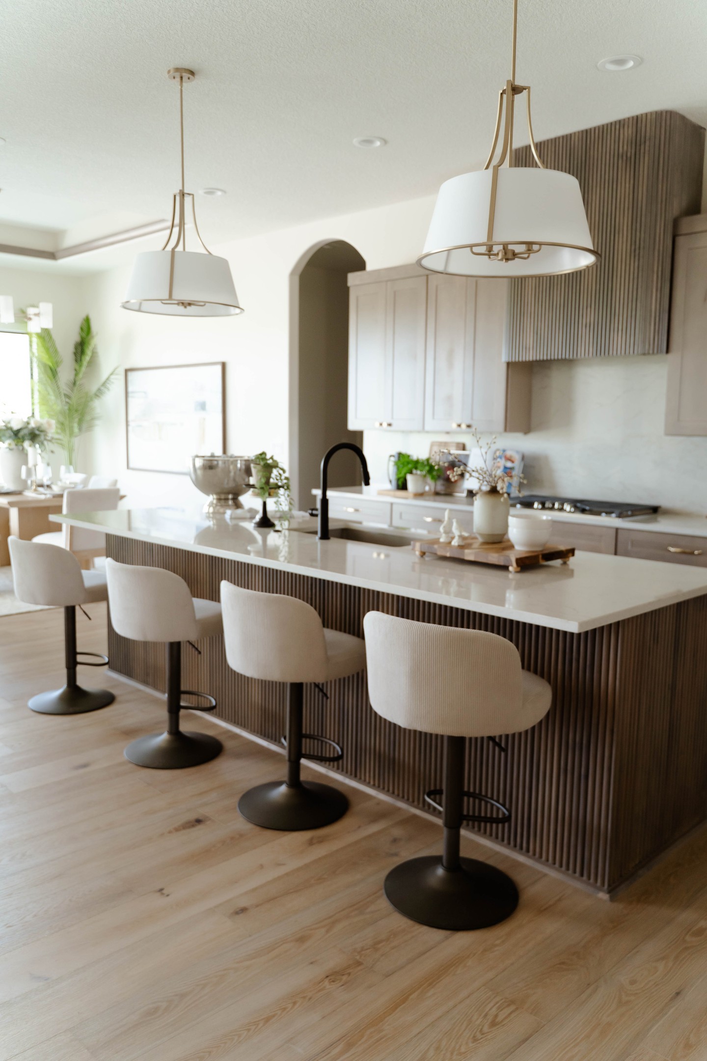Kitchen Spotlight ✨
A beautifully staged kitchen sets the tone for the entire home. Clean lines, bright neutrals, and thoughtful styling highlight the space while keeping it functional and inviting.
When a kitchen feels fresh, open, and ready to be lived in, it becomes a place buyers can instantly connect with.
Realtors, ready to elevate your next listing? Message us to schedule staging.
#HomeStaging #KitchenDesign #ListingReady #RealEstateMarketing #WichitaRealtors