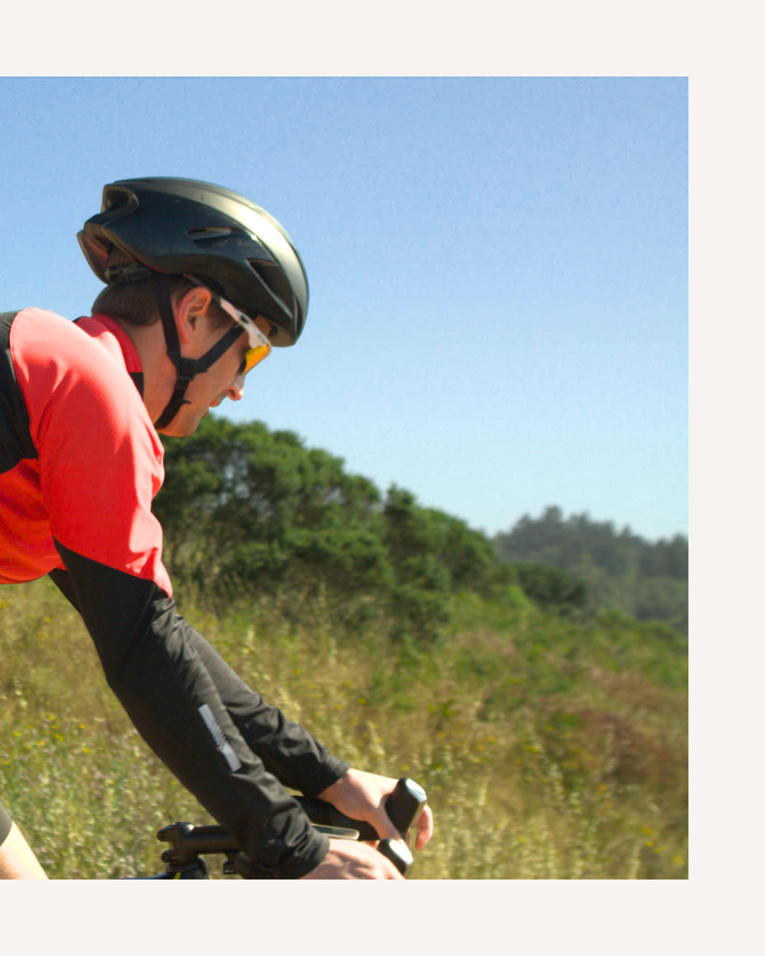@pearlizumiofficial doesn't compromise on fit. Neither do we.
We work with highly technical performance apparel brands that refuse to cut corners to produce pieces like this wind jersey that move with a rider at full speed.
#PerformanceApparel #BikingApparel #ApparelIndustry