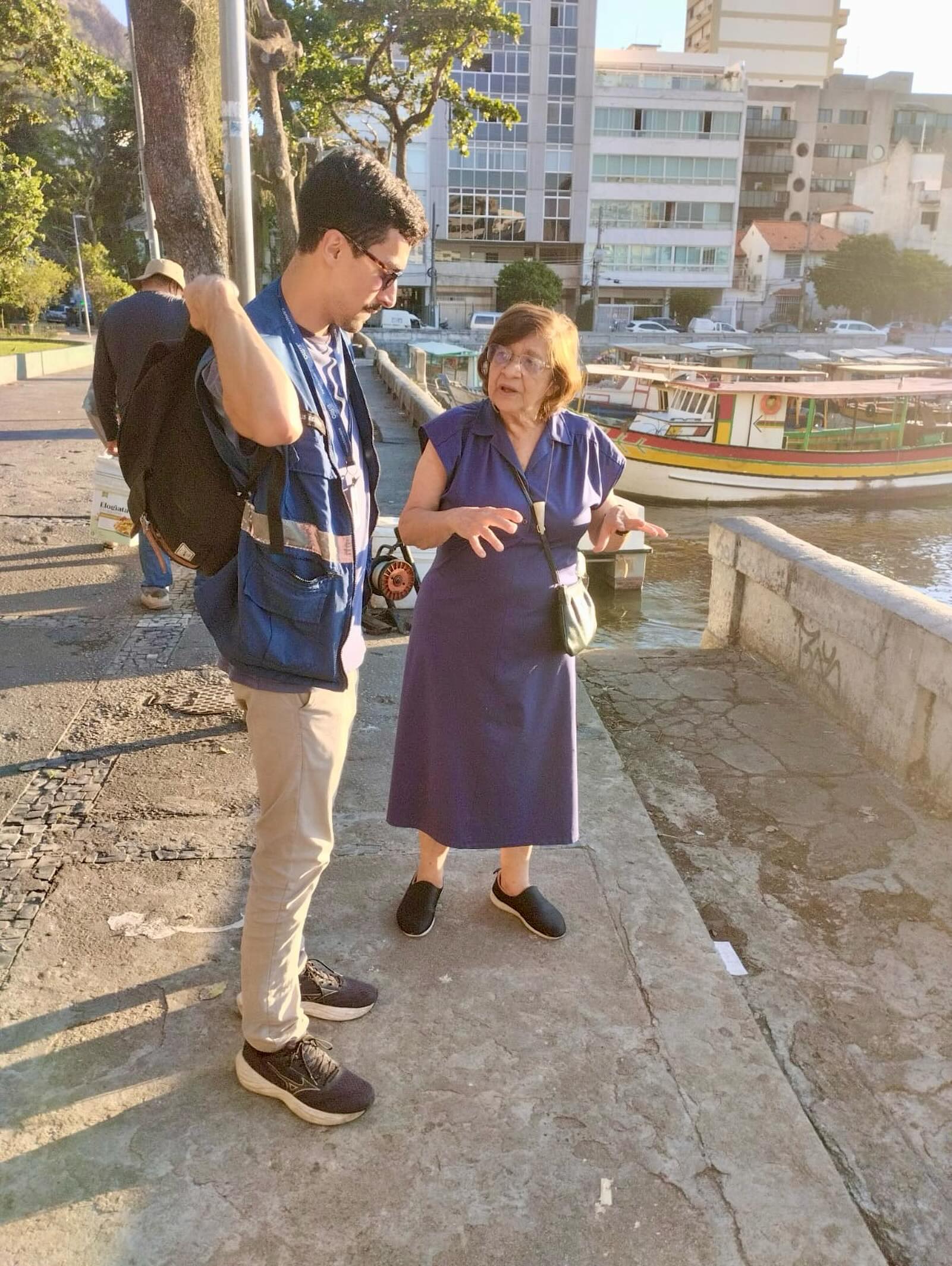 Mais uma vez a Amour, esteve junto à Subprefeitura - muito bem representada pelo assessor do subprefeito, Matheus - monitorando e reprimindo qualquer tipo de desordem do nosso tão amado bairro.
Há uma eminente desconfiança, que uma residência, fechada há alguns anos, possa estar sendo alvo de posseiros.
Estamos sempre atentos à ordem e paz que temos nesse bairro que escolhemos para residir.
AMOUR SEMPRE ATENTA AOS FATOS DA URCA.