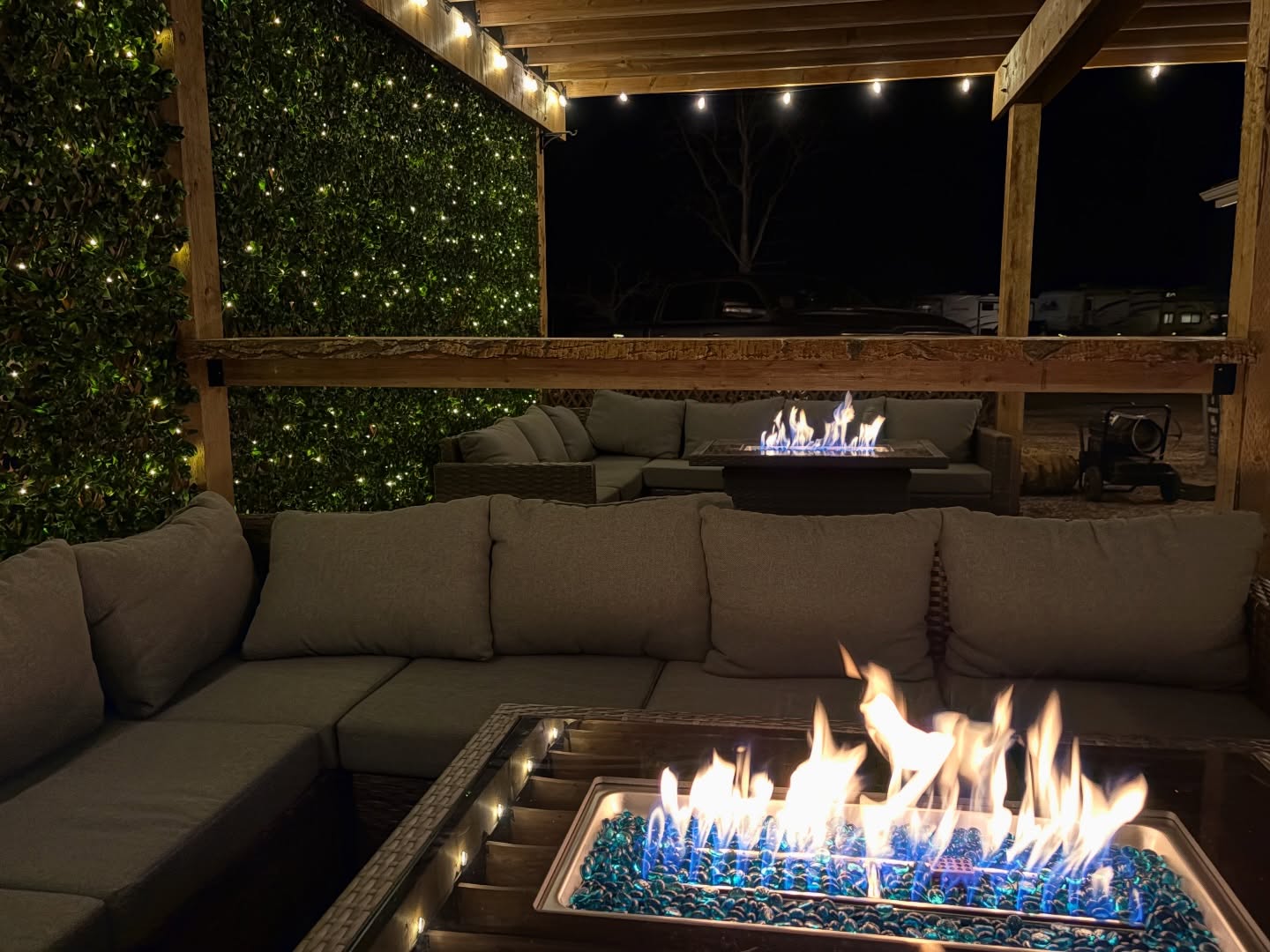 Our pergola hang out area just got cuter! 🙌🏻
The perfect spot for gatherings ✨
