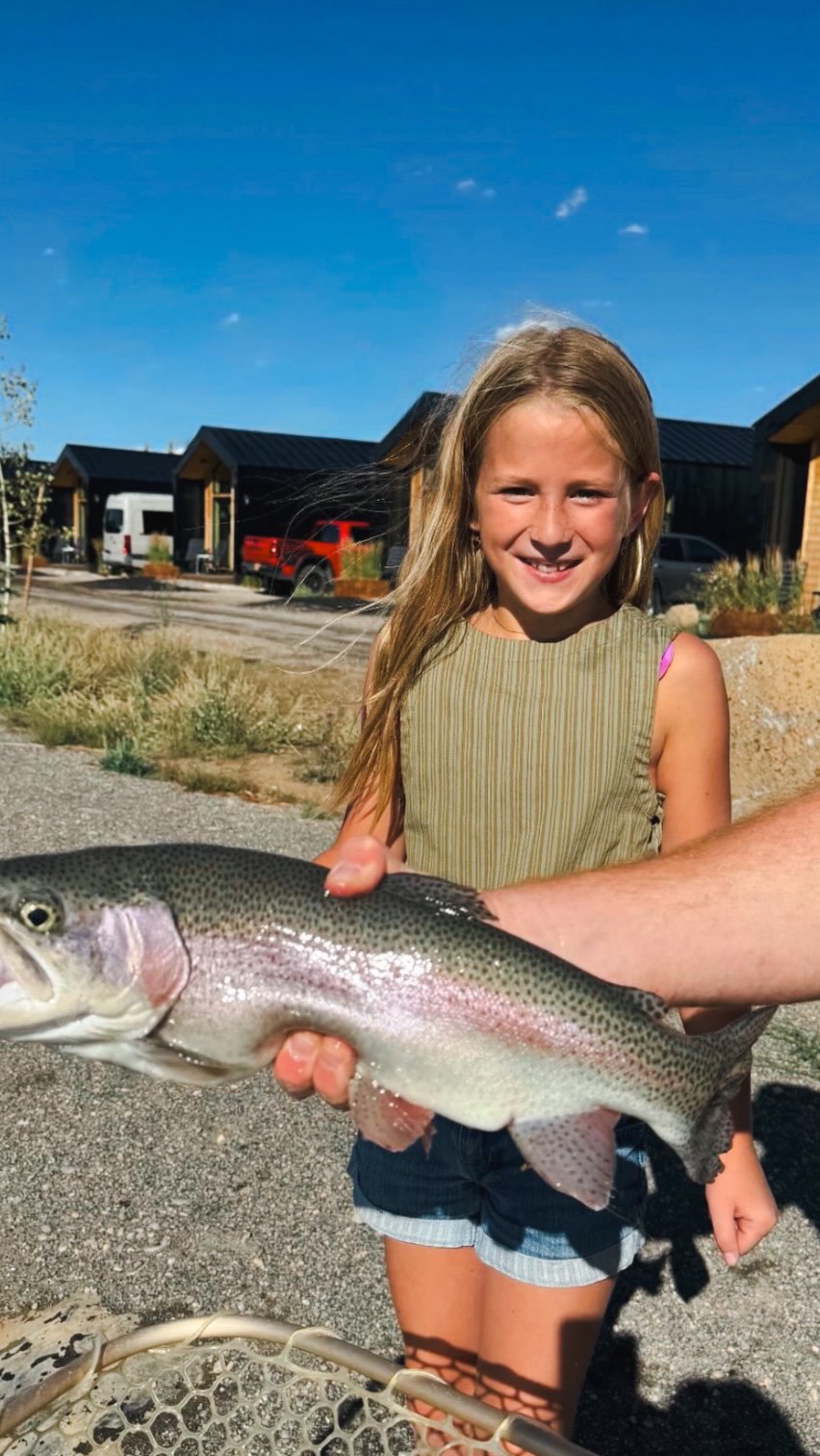 Today’s a good day 🎣 The rainbow trout are arriving at our pond, and we’re way too excited about it 🐟 Fishing season is officially here… come cast a line with us at Yellowstone Peaks Hotel ✨
#yellowstonepeaks #islandparkidaho #yellowstone #idahofishing #rainbowtrout