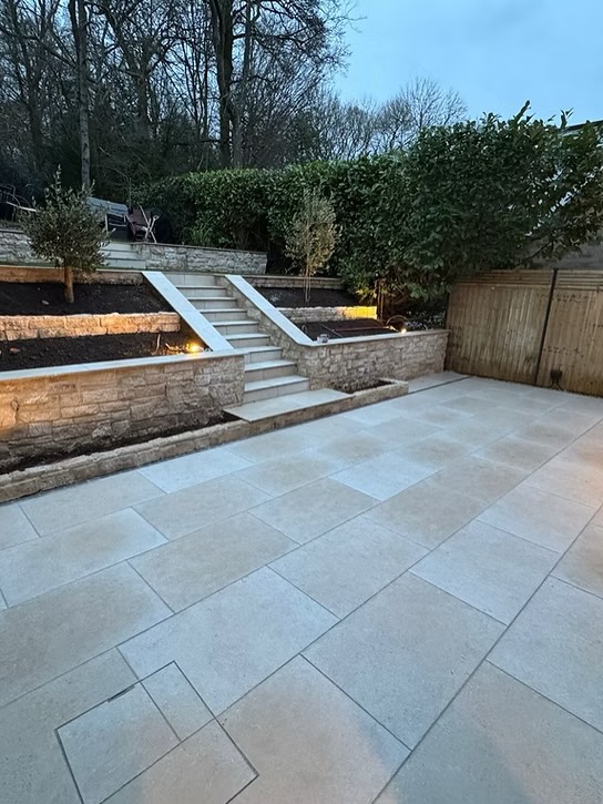 Dorset Cream Stone Slips
High Quality Natural Stone Cladding
Our Dorset Cream Stone Slips feature soft, warm cream tones that work beautifully on garden walls, steps, and raised planters—creating a clean, elegant finish that brightens any outdoor space.
📍 Want to use Dorset Cream Stone Slips on your next project?
🌐 www.zclad.co.uk
📞 01869 220 050
#stoneslips #gardeninspiration #outdoorliving #landscapedesign #naturalstone
