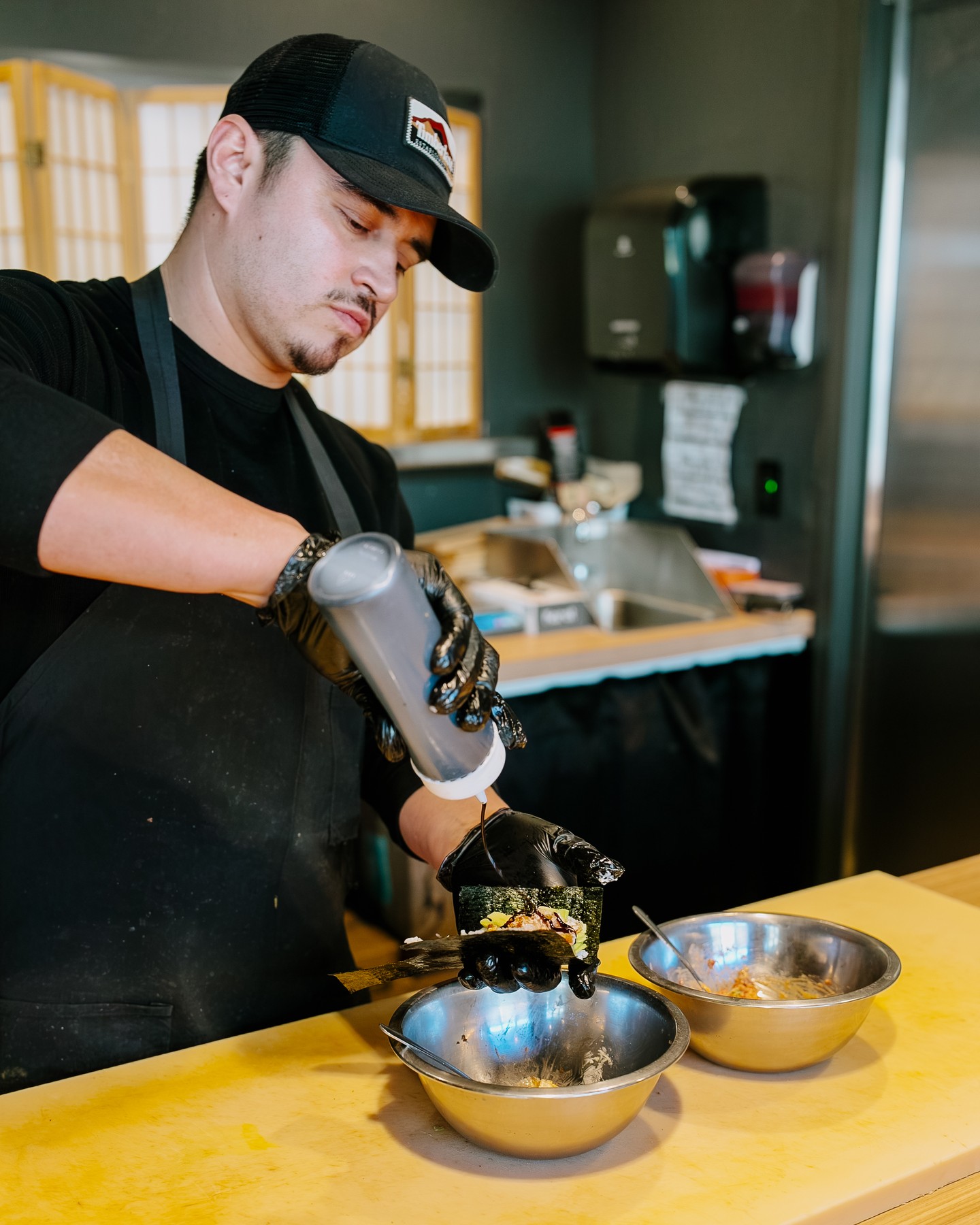The Village at Rancharrah's best hidden secret is Hinoki Poke's Temaki (Hand Roll) Bar! ✨🍣 Open every Tuesday through Thursday, come try authentic Japanese sushi. #SushiReno #RenoFoodies #TheVillageAtRancharrah #HandRolls #Poke