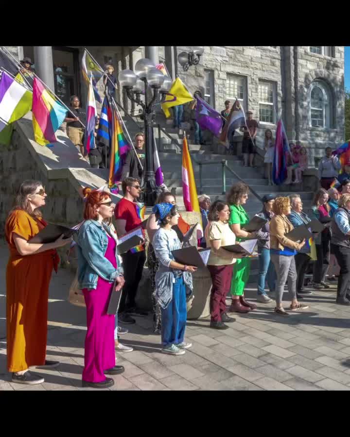 🌈✨ Quorus is getting ready for an incredible Pride Month season, and we can’t wait to lift our voices in celebration, love, community, and authenticity. ✨ 🌈
Looking back at these beautiful moments from last year’s Pride events reminds us how powerful music can be. It has the power to bring people together and create joy, and all while making space for everyone to be fully themselves.
❤️🧡💛💚💙💜
As we prepare for this year’s performances and celebrations, we are filled with gratitude for this amazing choir and for the communities that continue to sing, support, and shine alongside us.
Pride is more than a celebration . . . it’s about tangible connection, visible peace and unshaken courage.
Stay tuned for upcoming Pride Month performances and events — we’re just getting started. 🌈🎶
📸 Photo credits: Bill Peresta & dom lee, dandy lion media