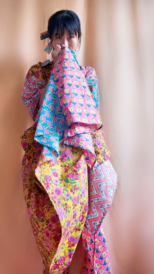Its always SCARY when making a new piece for my Many Stories Tell a Tale collection.
Choosing the right mix of fabrics - ensuring the colours and patterns contrasts yet harmonize well is always a fun yet challenging process.
And you never know how it will turn out exactly until it is fully assembled. But when it works, it works!
I am glad this piece turned out to be a absolute stunner!
She is now available on the website:)
#makennastudio
#madeinsingapore
#slowfashion