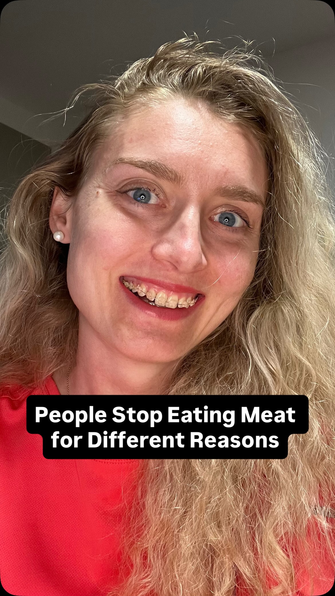 People reduce or stop eating meat for many different reasons.
For some, it begins with climate awareness.
For others, with animal welfare, health, spirituality, or finances.
And often, these reasons overlap.
Food is never just food.
It reflects our values, our relationship to nature, to other living beings, and to our own bodies.
There is no one “correct” reason to rethink animal products.
But it’s interesting how often this journey begins with one question:
What kind of relationship do I want to have with life around me?
What was your reason — if you have one?
#PlantBasedLiving
#SustainableLiving
#ClimateAwareness
#ConsciousLiving