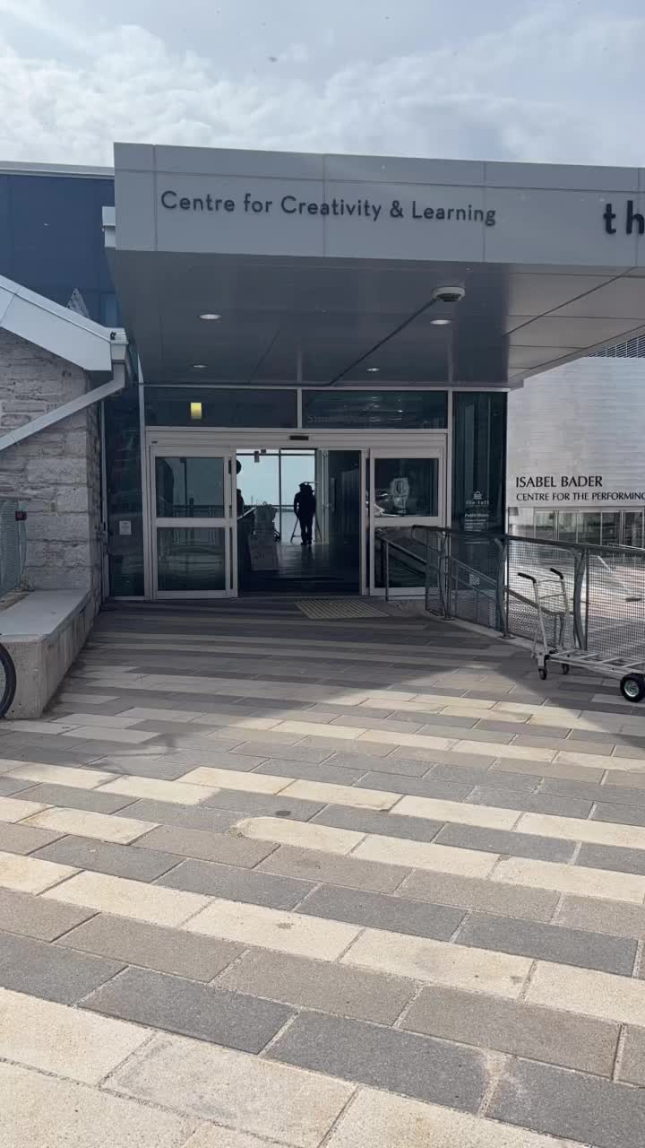 We’re all set up at the Tett Centre today and ready to welcome everyone in 🌿✨
You can find us in the Gallery on the 1st floor. Just take the stairs down or hop on the elevator and come say hi! We’ll have all your favourite handcrafted bath and body goodies with us today 💛
#TettCentre #KingstonOntario #ShopLocal #HandmadeSoap #BathAndBody #SupportSmallBusiness #CanadianMade #ArtisanMarket #KingstonEvents #Handcrafted #SmallBatchSkincare #VeganSkincare #PalmFree #SoapMaker #LocalMakers