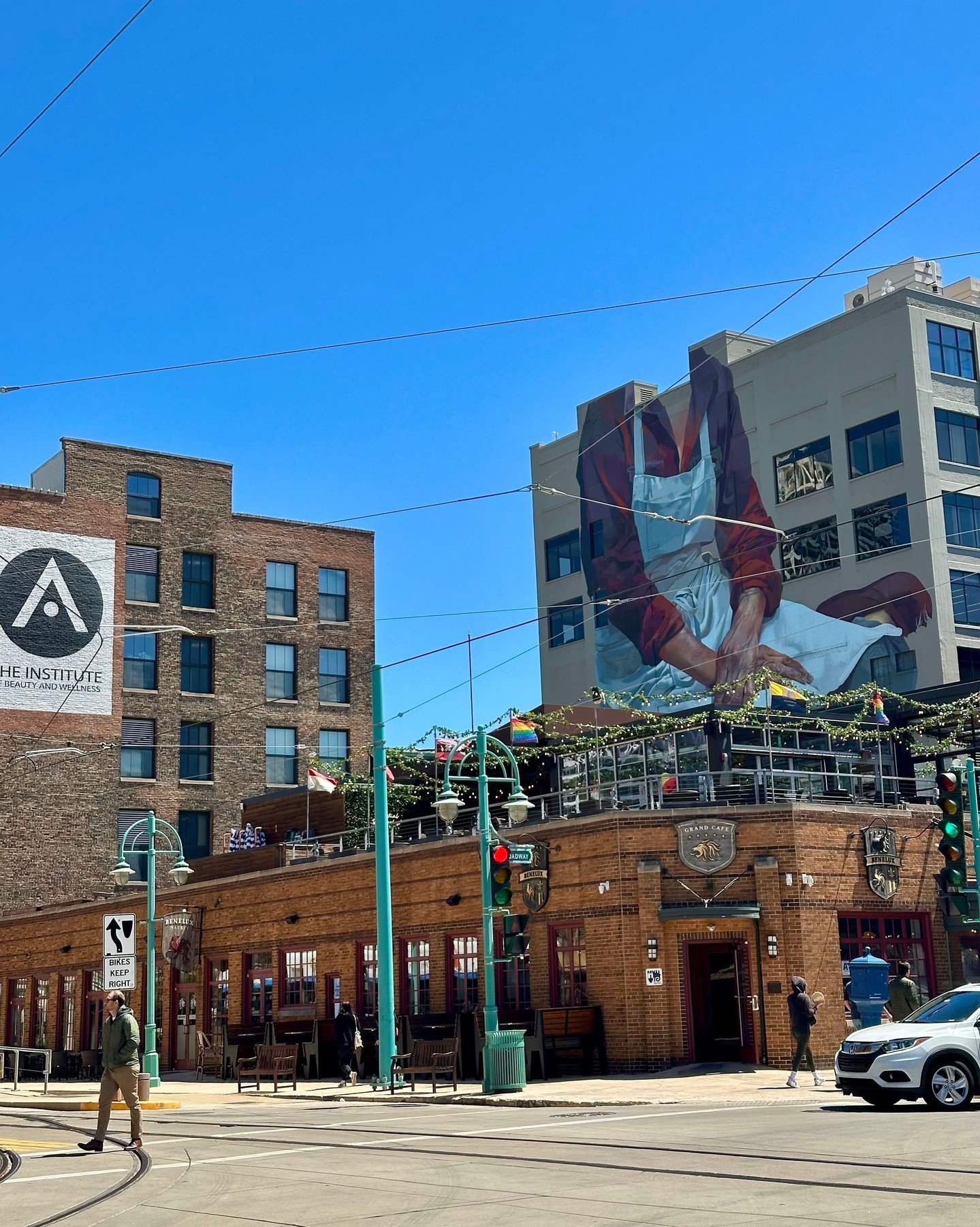 Why be inside when the whole neighborhood is a gallery? ๐ค ๐จ
A sunny day in the Ward makes us want to get out and admire the many murals in our corner of Milwaukee โ๏ธ
Plus, a new mural is coming to the Commission House on the corner of St. Paul and Broadway! Milwaukee artist @johnkowalczyk has been commissioned (pun intended ๐) to create a large-form piece on the northern side of the building facing I-794 ๐๏ธ (Click the link in our bio to learn more!)
Can you place where these murals live? ๐ฉโ๐จ