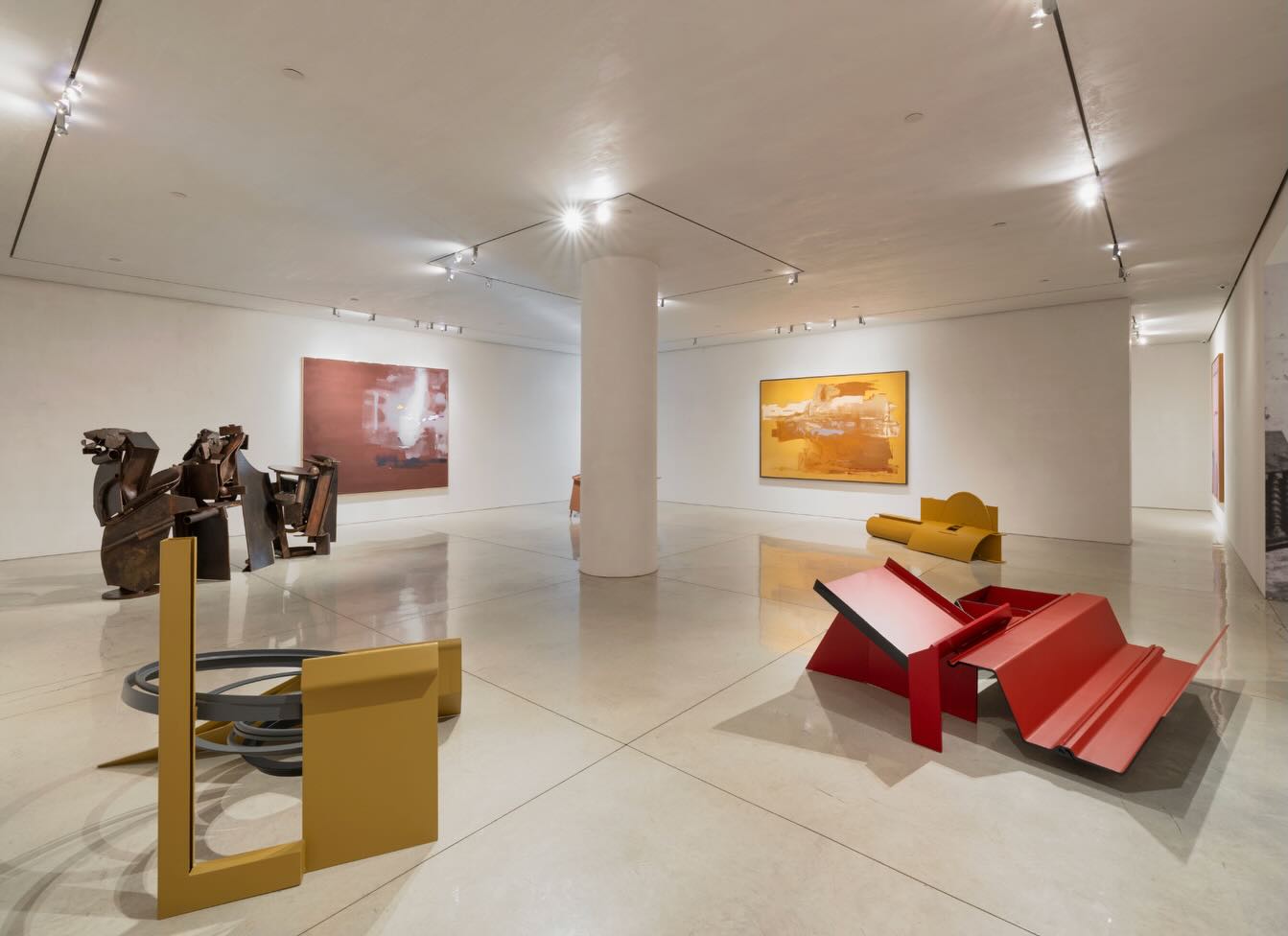 New Yorkers! Visit Anthony Caro and Helen Frankenthaler - Similitudes: Color, Form, Friendship at Yares Art!
Acquainted for the first time in New York in 1959, Frankenthaler and Caro developed an
enduring friendship centered on rigorous conversation and mutual respect. For the first
time, this exhibition positions their relationship as an active site for creative and aesthetic
exchange, bringing together carefully selected paintings and sculptures to illuminate their
shared concerns and corresponding intuitions on color, form, surface, material and space.
A fully illustrated catalogue featuring previously unseen archival material will accompany
the exhibition, including an introduction by acclaimed art critic Michael Fried and a new
essay by art historian and curator Karen Wilkin, a close friend of both artists.
Open Monday – Friday, 10am-6pm & Weekends by appointment
📍Yares Art, 745 5th Avenue, New York, NY 10151
🗓️11 April – 11 July 2026
Images courtesy Yares Art and Anthony Caro Centre
#anthonycaro #helenfrankenthaler #yaresart #anthonycarocentre