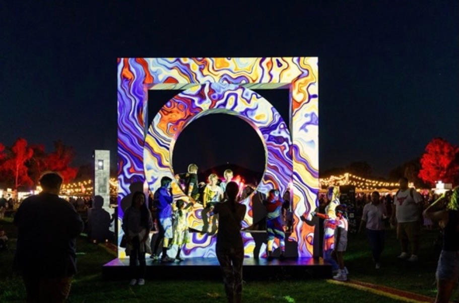 We'll be serving our tasty tipples this weekend at Neon Fields in Beauty Park Frankston as park of the Southside Festival. This is a family friendly free event where the gardens turn into a glowing wonderland of colour, sound and immersive art.
We'll have our cocktails, mixed drinks and toasty mulled wine ready to warm you up so see you there! Fri and Sat 5:00pm - 10:00pm