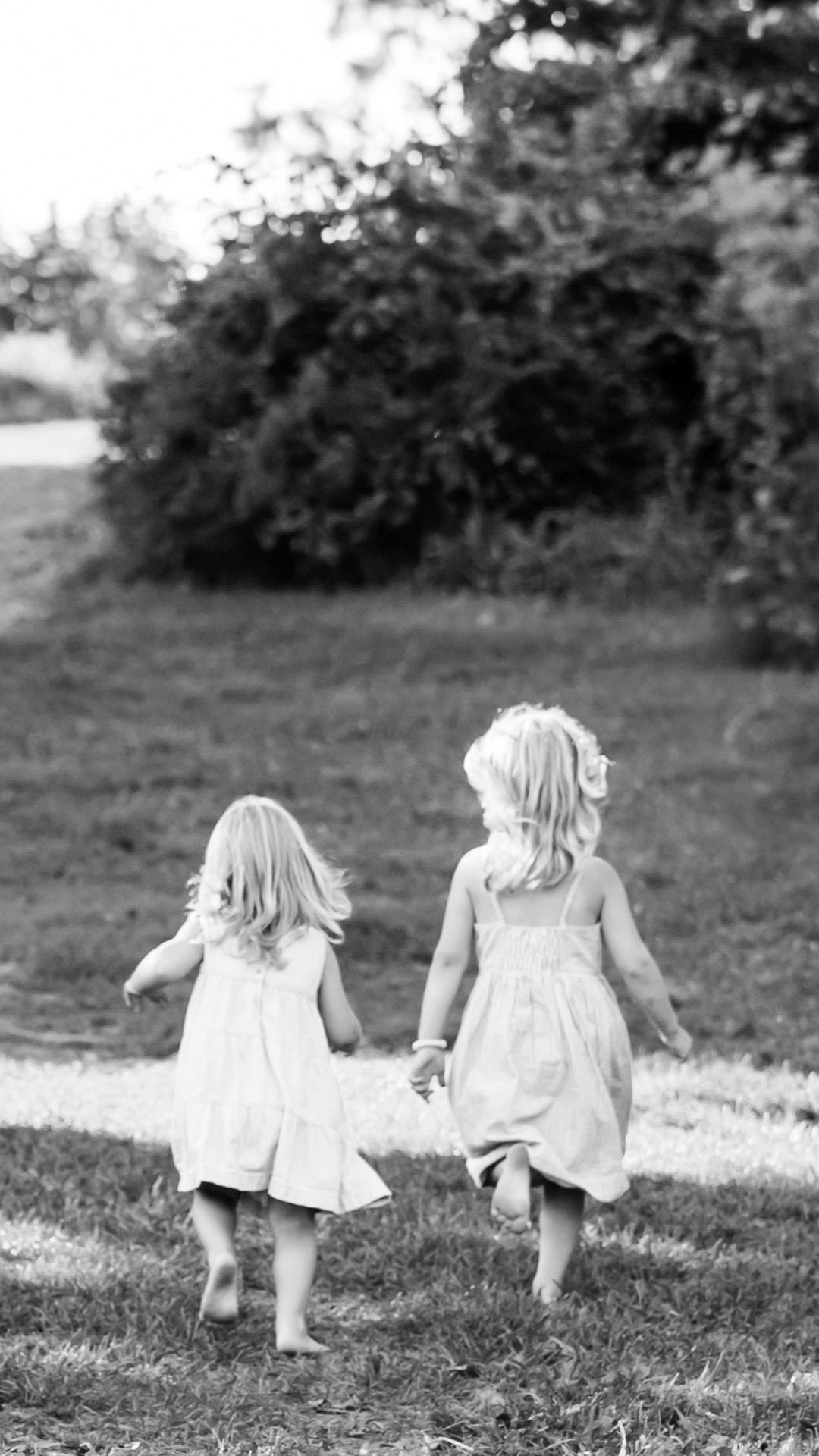 The best photos happen when you let go of perfection and simply live in the moment ✨
Hold your babies a little tighter, laugh a little louder, and just be present with the people you love most ✨
Your session isn’t about posing perfectly...it’s about preserving the feeling of this season of life exactly as it is ✨
.
.
.
#connecticutphotographer #inperspectivephotography #fairfieldcountyphotographer #fairfieldcountymoms #westonctmoms #familyphotographerct #FairfieldCountyMoms