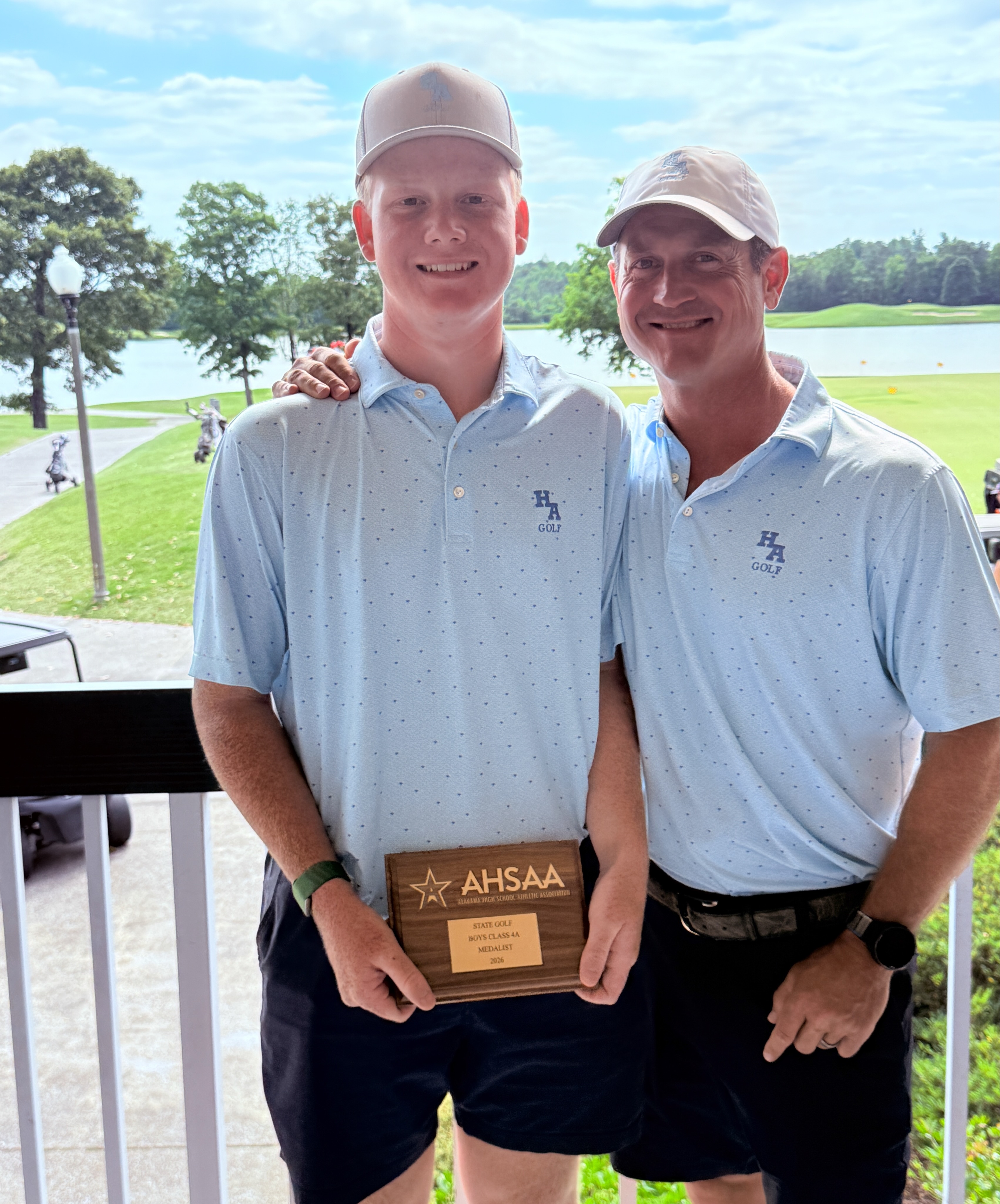 Individual State Champion ⚔️⛳️
Congratulations to Houston Academy’s Mac Steltenpohl for earning Individual State Champion honors at the AHSAA State Golf Championship, winning the 4A-5A field with rounds of 72 and 75.
Our Raider boys and girls teams also battled all the way to the finish, falling just one stroke short of Red Map honors (earning third place). Both teams competed with tremendous effort, toughness, and composure throughout the season.
With both programs still very young, the future is incredibly bright for HA Golf. Proud of the way our Raiders represented Houston Academy all season long. 🔵⛳️