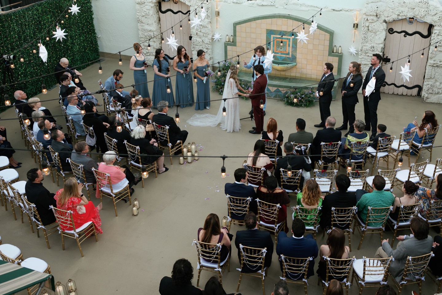 A little perspective. ✨
High above DTLA, surrounded by the people who matter most.
Photographer: @eternafilms.co
#TheOviatt #DTLAWedding #LosAngelesWedding #WeddingCeremony #ArtDecoWedding #RooftopWedding