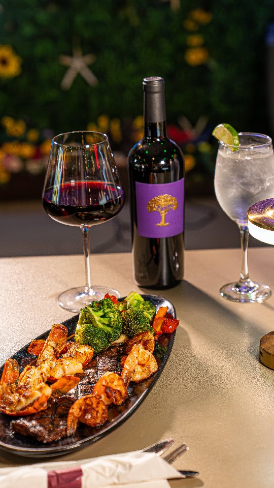 Come treat yourself to amazing flavor and a great experience you’ll want again and again.🍴🔥
#MariscoCentroYankees #DeliciousFood #FoodLover #TastyBites #FoodieLife FreshFlavors FoodGram Yummy