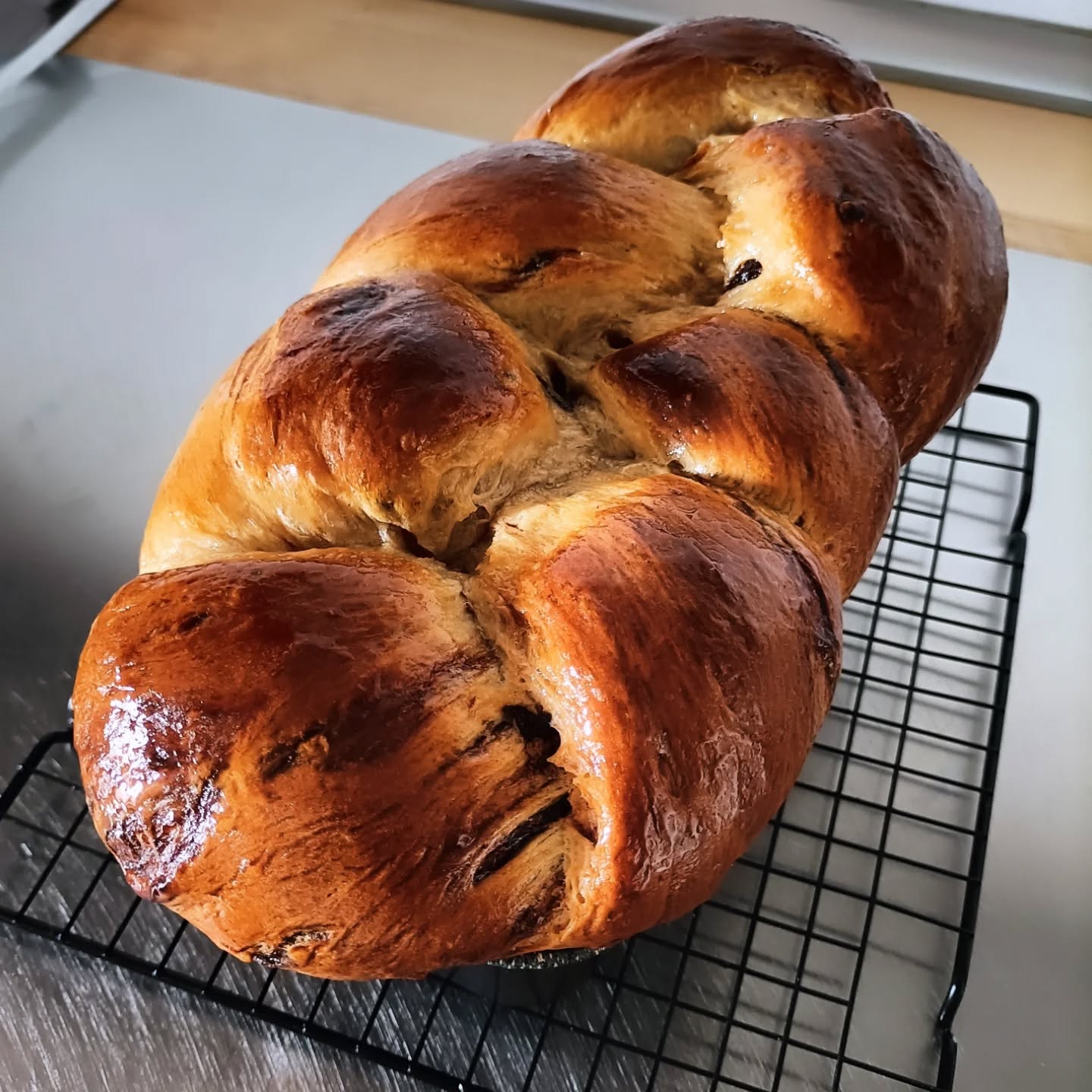 Ciaoooo! Eccoci di nuovo qui, dopo un po' di tempo 😝✨
Il weekend scorso mi sono divertita coi lievitati, in particolare il panbrioche con gocce di cioccolato.
Solitamente i lievitati sono abbastanza un incubo ma questa volta abbiamo superato la prova 😍✨
E ora chi si ferma più? 🍞
#panbrioche #cioccolato #pasticceria #lievitati #ricettedolci