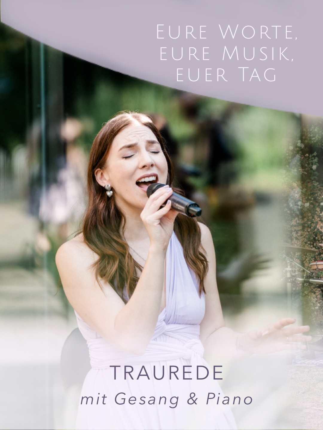 Eine freie Trauung darf persönlich, emotional und vor allem echt sein. ✨
Genau deshalb ist mir wichtig, dass jede Rede individuell entsteht und wirklich zu euch passt — ohne Standardtexte und ohne aufgesetzte Floskeln.
Als Traurednerin begleite ich Paare mit viel Gefühl, aber gleichzeitig auf eine lockere und natürliche Art.
Da ich selbst Sängerin bin und mein Partner Pianist ist, verbinden wir Traurede und Musik auf ganz natürliche Weise miteinander. So entstehen fließende Übergänge und eine besonders emotionale Atmosphäre während der Trauung. 🤍
In diesem Beitrag bekommt ihr mehr Informationen rund um meine Arbeit als Traurednerin und wie eine gemeinsame Vorbereitung aussehen kann.
Wenn ihr euch eine persönliche freie Trauung mit Rede und Musik wünscht, freue ich mich über eure Nachricht.
Foto: @janinekyofskyfotografie #Traurednerin #FreieTrauung #Hochzeit #Traurede #traurednerinstuttgart