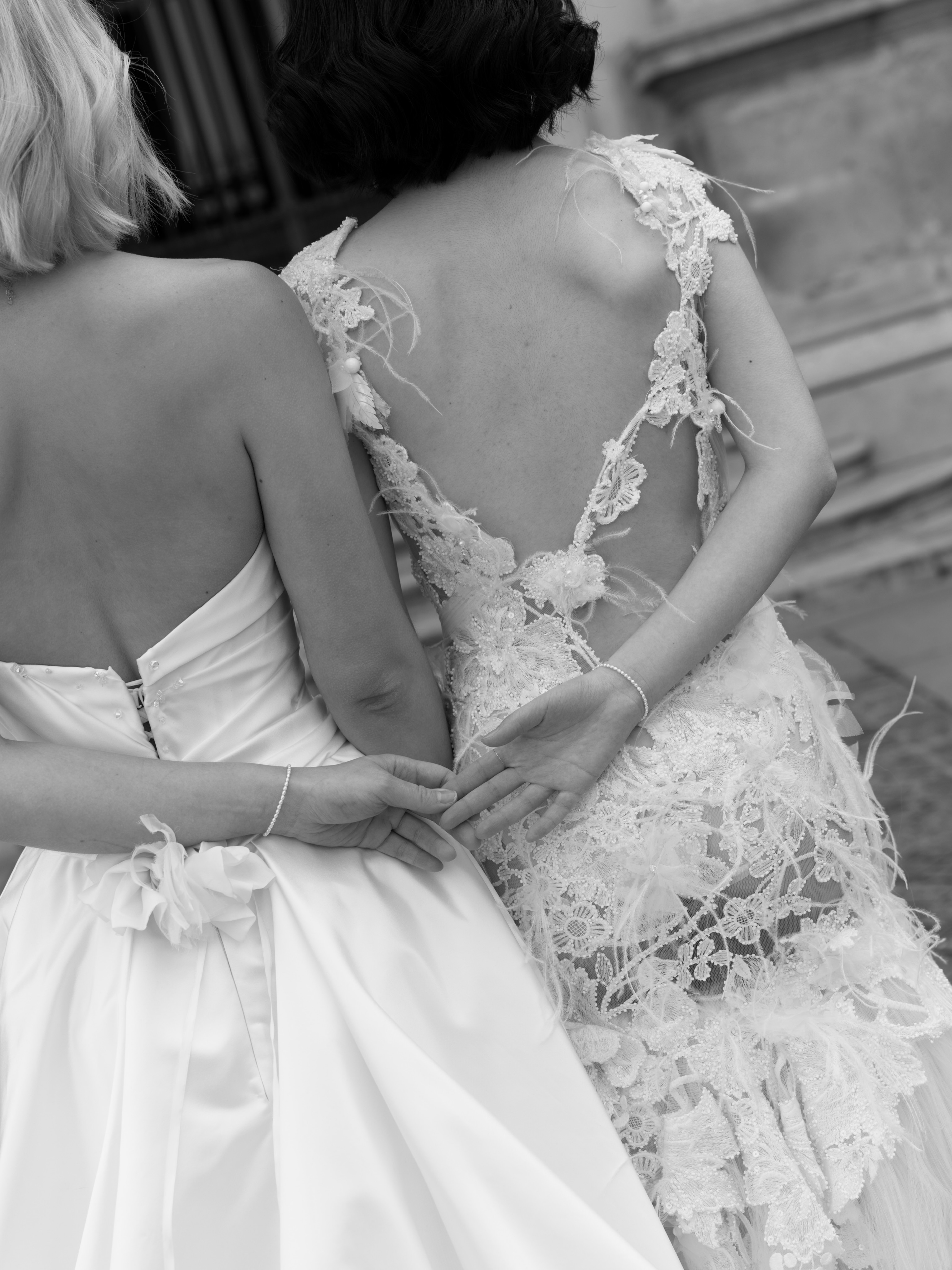 Here is our story.
“I like this pearl bracelet, it’s so delicate, I can wear it all the time! ”
“I want it too! “ ❤️
The kind of bracelet you never want to take off.
WP : @eternellewedding
Photo et Vidéo : @studiofauvve
Robe de mariée : @lkpariscouture
Coiffure et Maquillage : @virginie_dsfn et @klairemuabridals
Modèle Couple F/F : @victoiremry et @iammerqs
#pearlbracelet #delicatejewelry #softgirlstyle #elegantaccessories #minimaljewelry