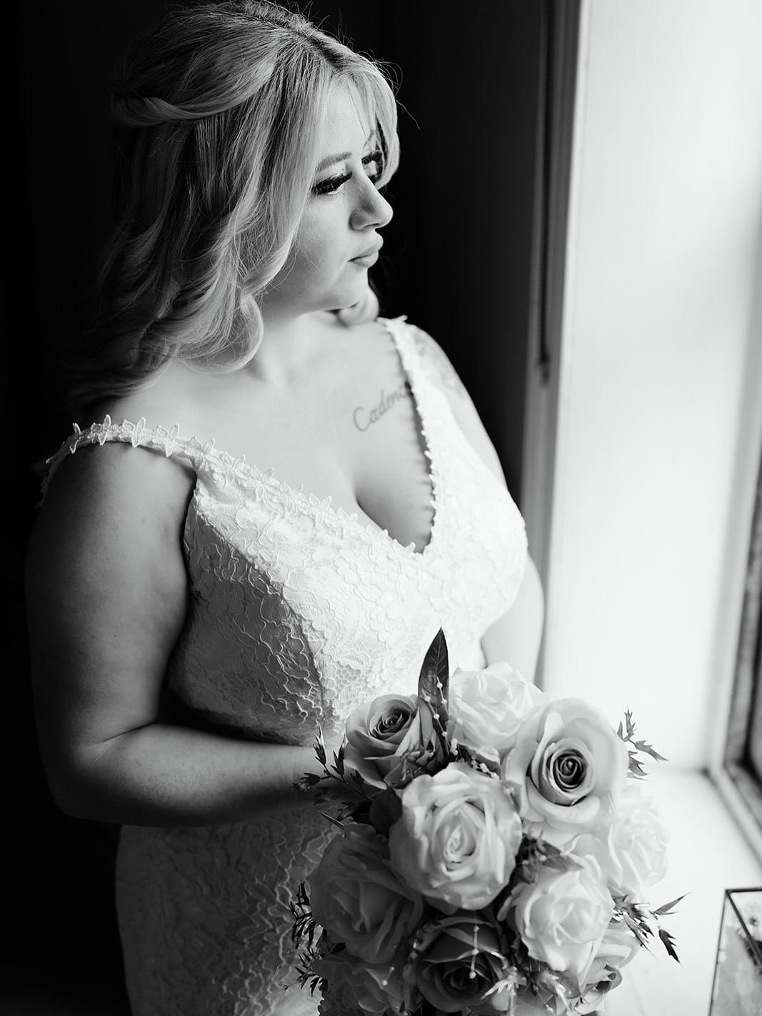 After the ceremony, Nikki took a few quiet moments inside Butleigh Farm while the afternoon light poured through the windows.
Simple portraits like these always feel timeless. No rush, no overthinking, just a bride soaking in the moment she has just lived.
Photography: @mikeatchisonphoto
Venue: @butleighfarmandfunctions
#GeelongBoutiqueWeddings #ButleighFarm #GeelongWeddings #ElopementAustralia