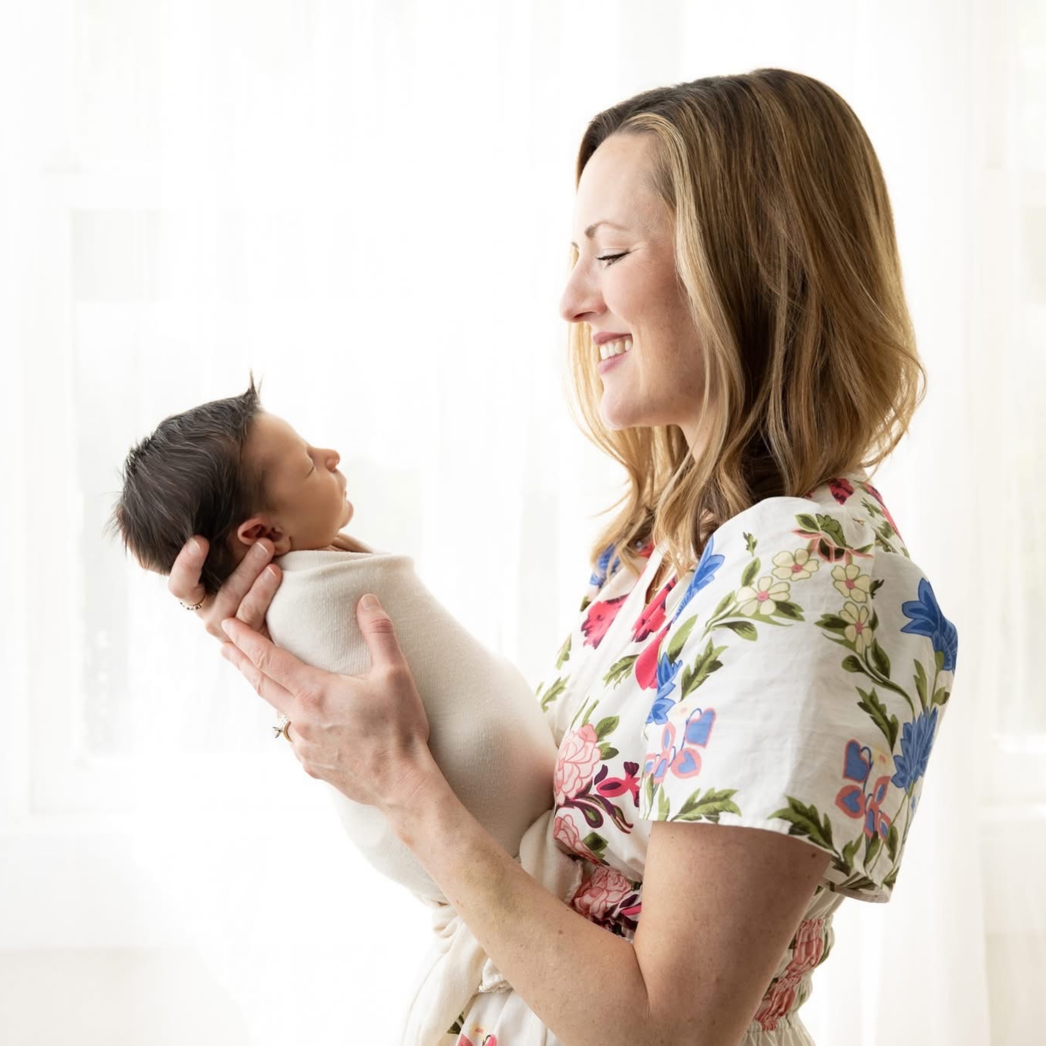 I’m not sure how anyone can look this beautiful after just having their 6th child! Thank you, Elaina and John, for trusting me to capture another newborn session for your family with your sweet John Paul. 💙 #stlouisnewbornphotographer