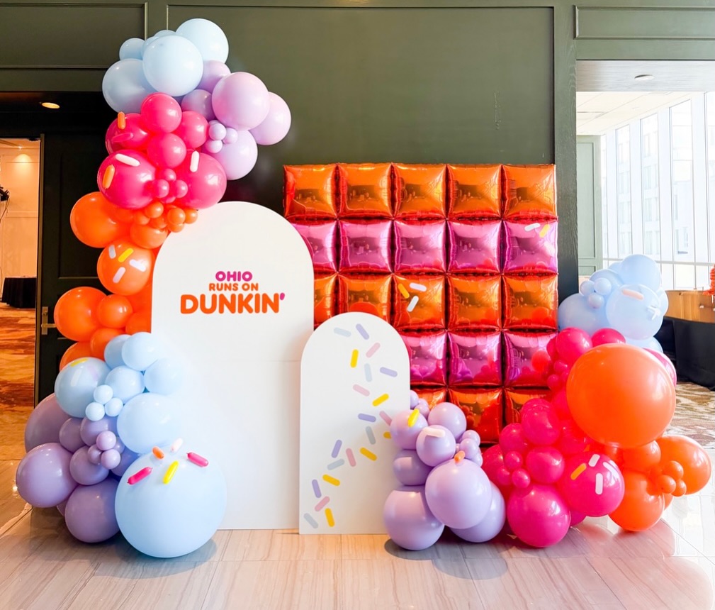 Think of your brand as the donut - and Extra Betty is the sprinkles on top!
In love with this multimedia backdrop we created for a regional @dunkin event and just had to share some of our past favorites, too!
Let us bring your branding to life - inquire via the form linked in bio today! 🙌🏼
#branding #corporateevents #clevelandgrandopening #clevelandbusiness #ballooncolumn #balloonmosaic #balloontower #clevelandballoons #extrabetty #tuftexballoons #balloonscleveland #grandopeningballoons #corporateballoons