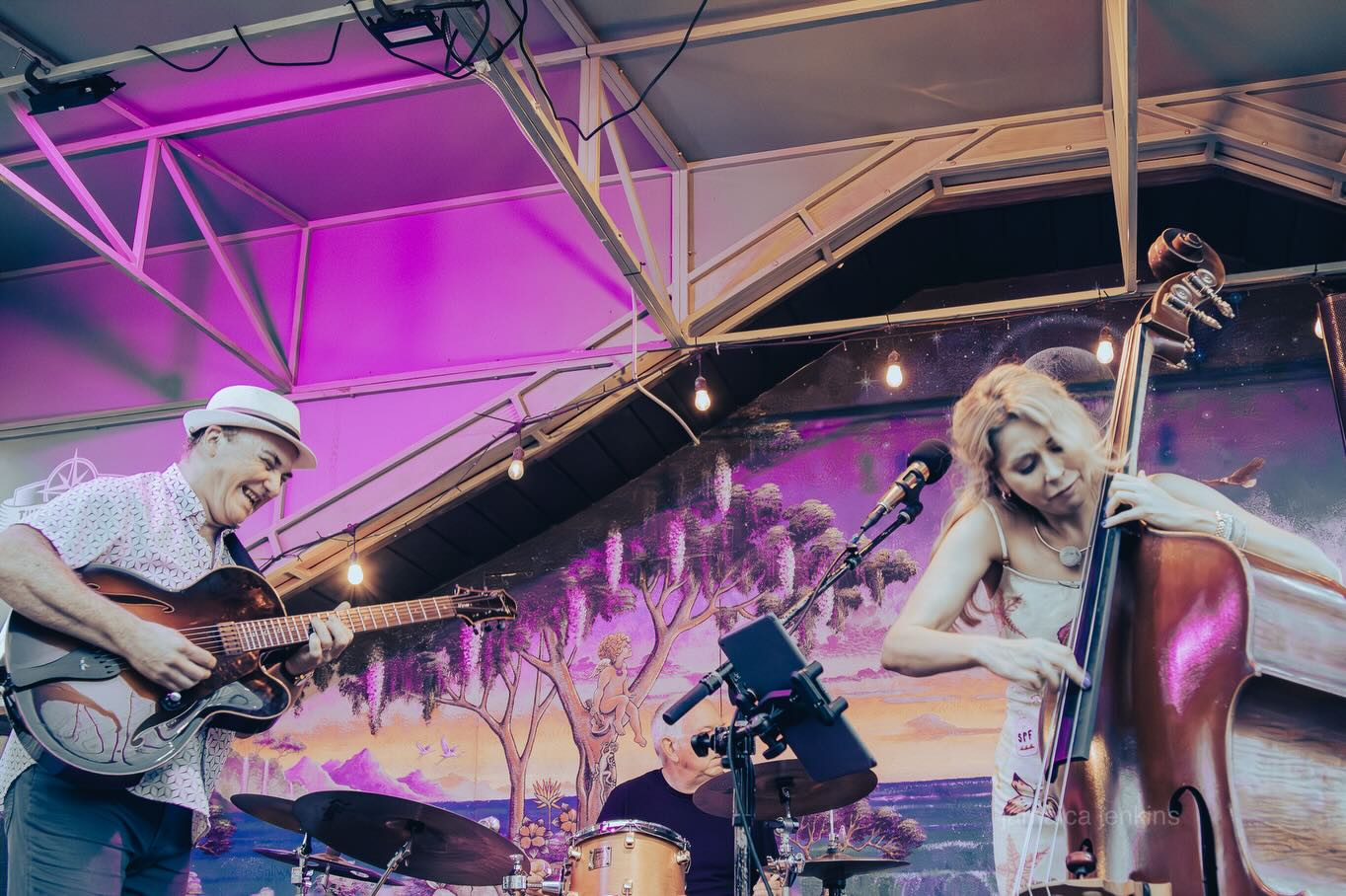 We are back @thenorthendtaphouse tonight 💕
6:30-9:30PM
📸 @jamaicajenkins
@gulfportartdistrict
#gulfportfl #ilovestpete #stpetemusic #floridaentertainment
#greatamericansongbook