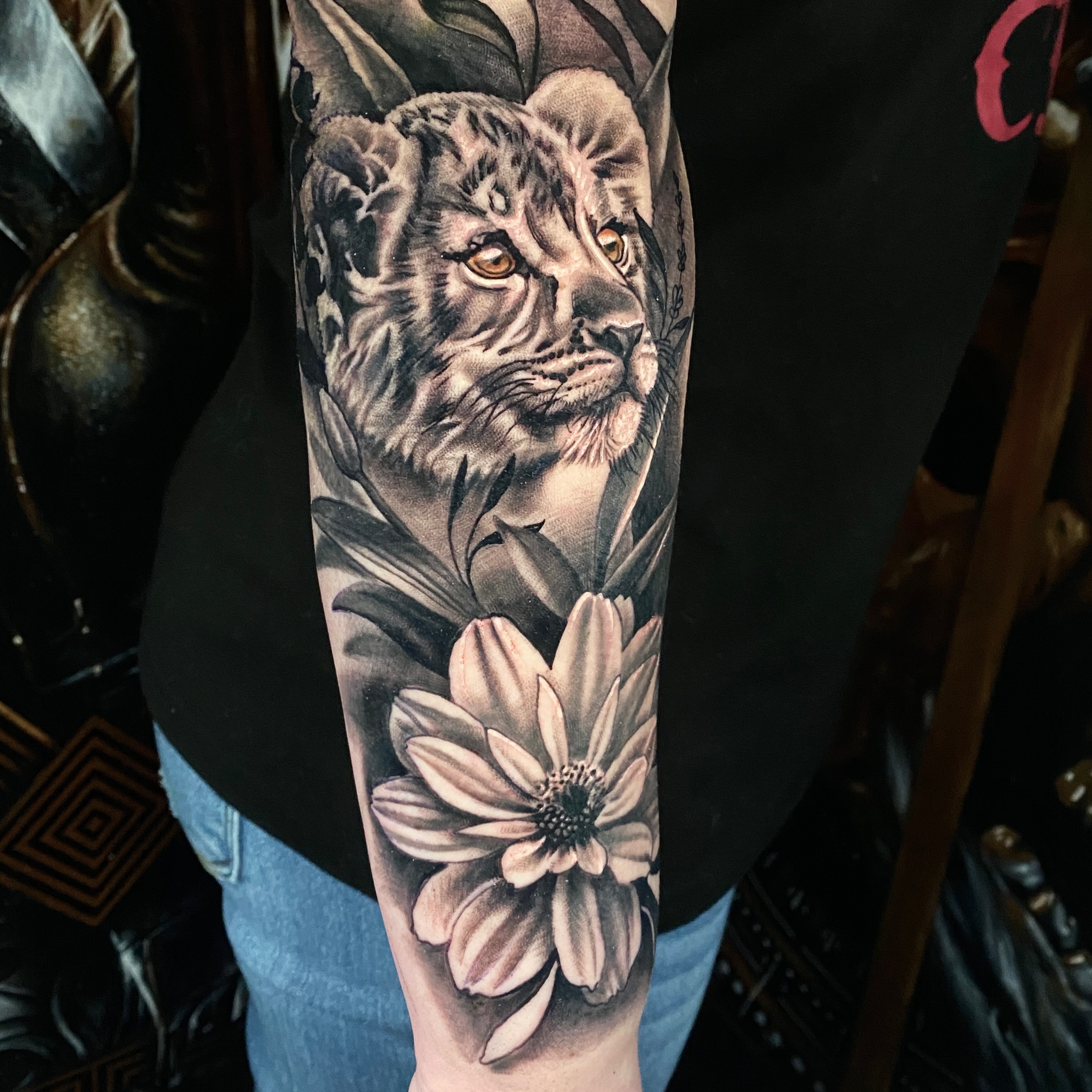 A tattoo for your eyeballs!
.
.
Follow @scottie.tattooer
And @fortunesfavourtattoo
.
.
#liontattoo #lioncub #lioncubs🦁 #softtattoo #realismtattoos