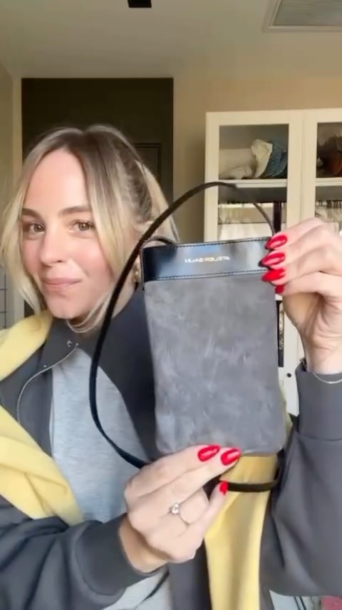 @tacmintumerfaki loves her Mila Phone Bag in Gris 💛🩶 #ateliergalin #handbags