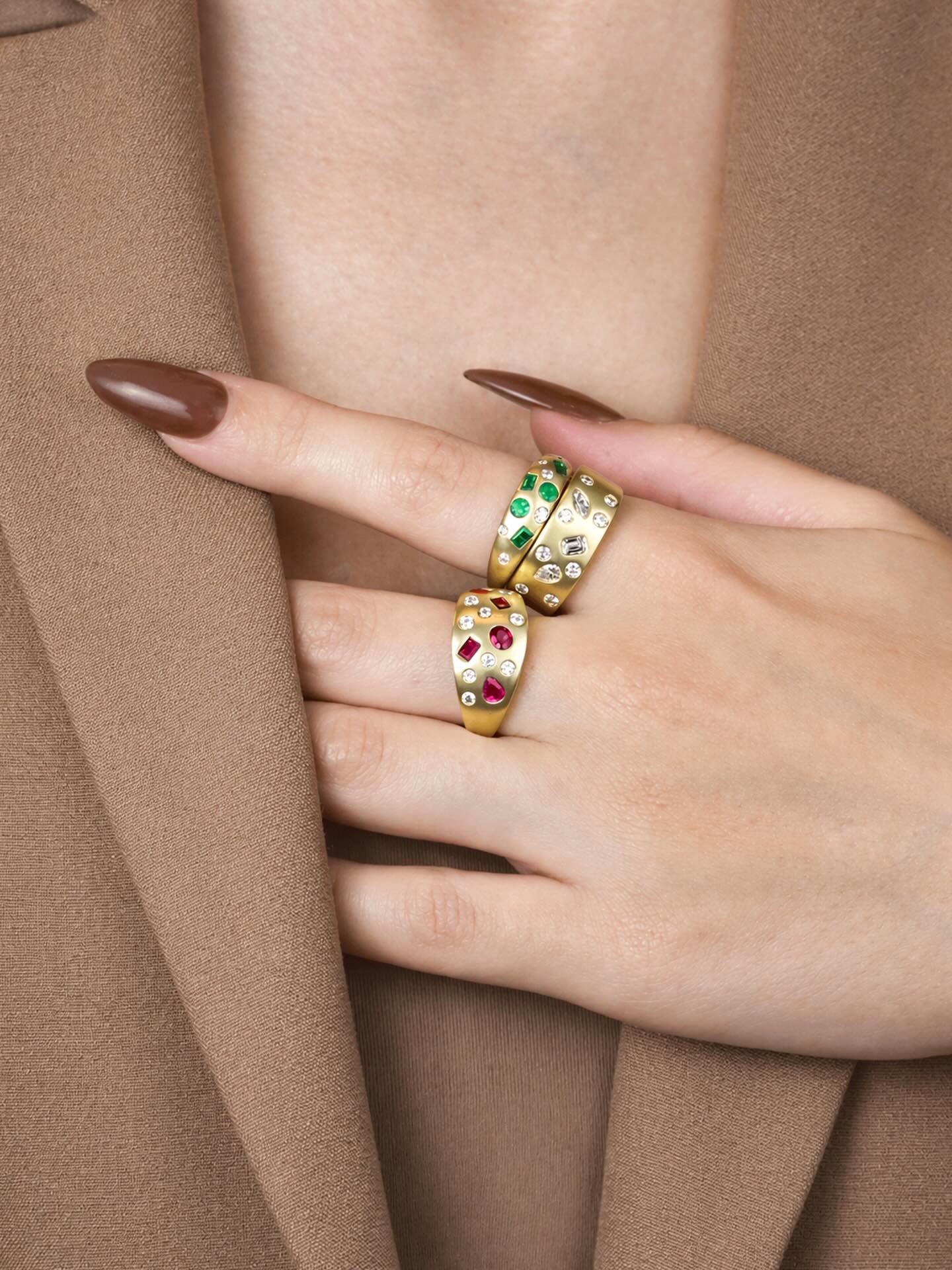 A playful mix of colour, sparkle, and modern sophistication.
These gypsy-set emerald, ruby, and diamond stack rings bring together bold character and refined elegance in a way that feels effortlessly distinctive.
Wear them stacked, styled, and full of personality, a striking expression of everyday luxury.
π 012 460 7231
π§ mmf@alexa.co.za
π www.viennajewellers.com
#ViennaJewellers #StackRings #EmeraldJewellery #RubyJewellery #DiamondJewellery