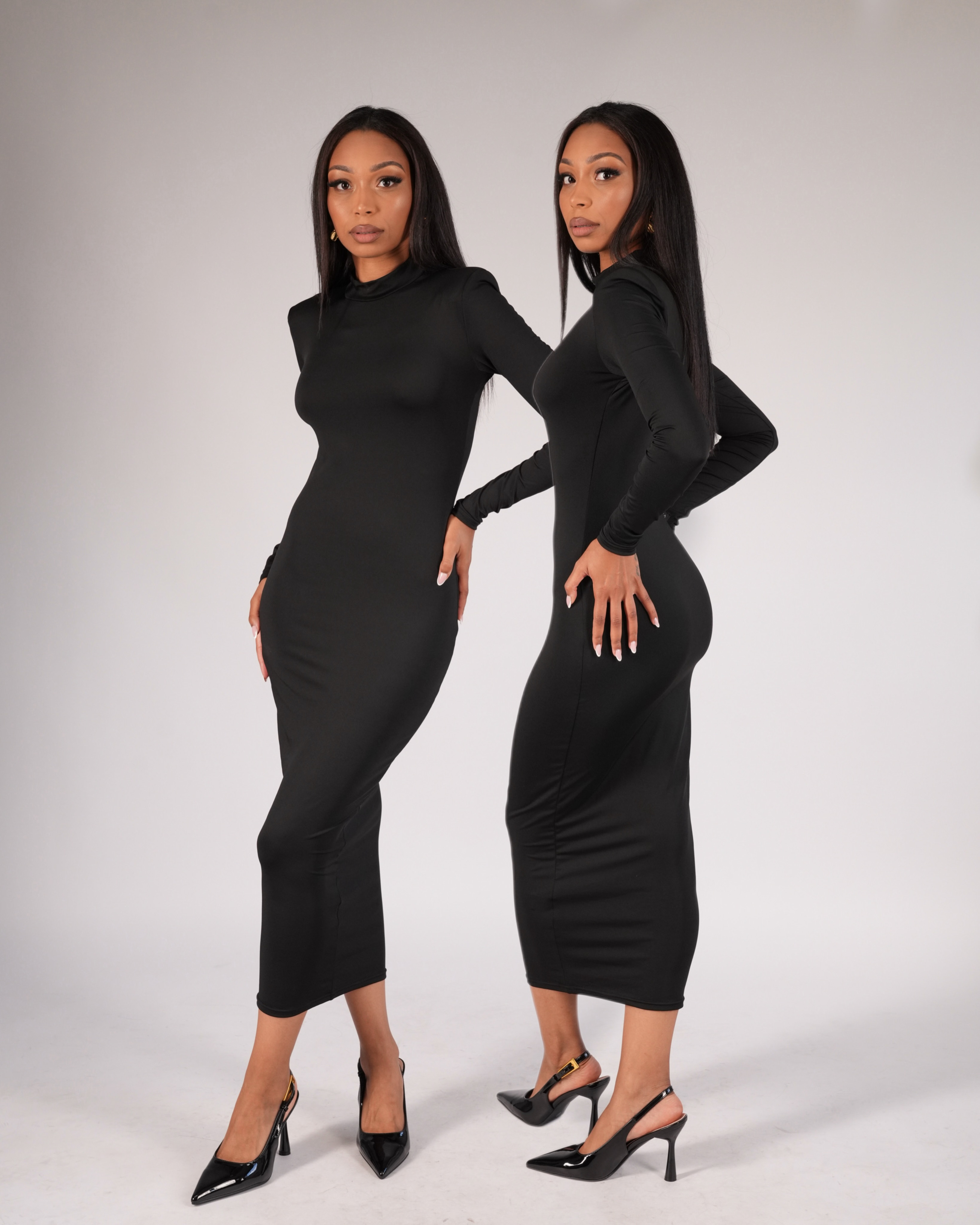 Vestito FEMME by BASILISSA 🖤
#abbigliamentodonna #blackdress
