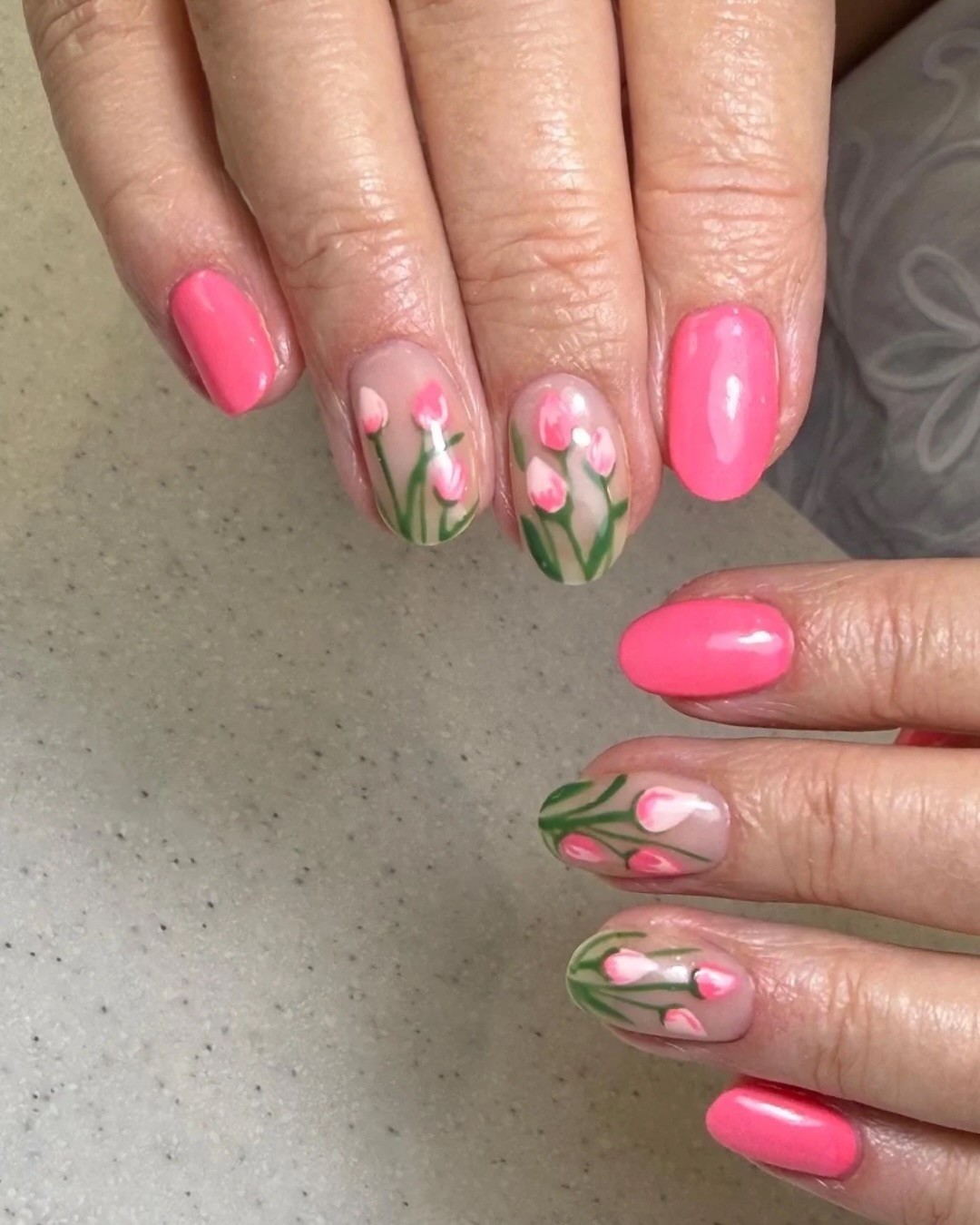 A mini nail art roundup 💅✨
From basic nail art to detailed designs and fully bespoke sets, there’s something for everyone.
Whether you like to keep it simple or go all out, our girls love bringing your nail inspo to life 💅
Which set is your favourite? 1, 2 or 3 👀