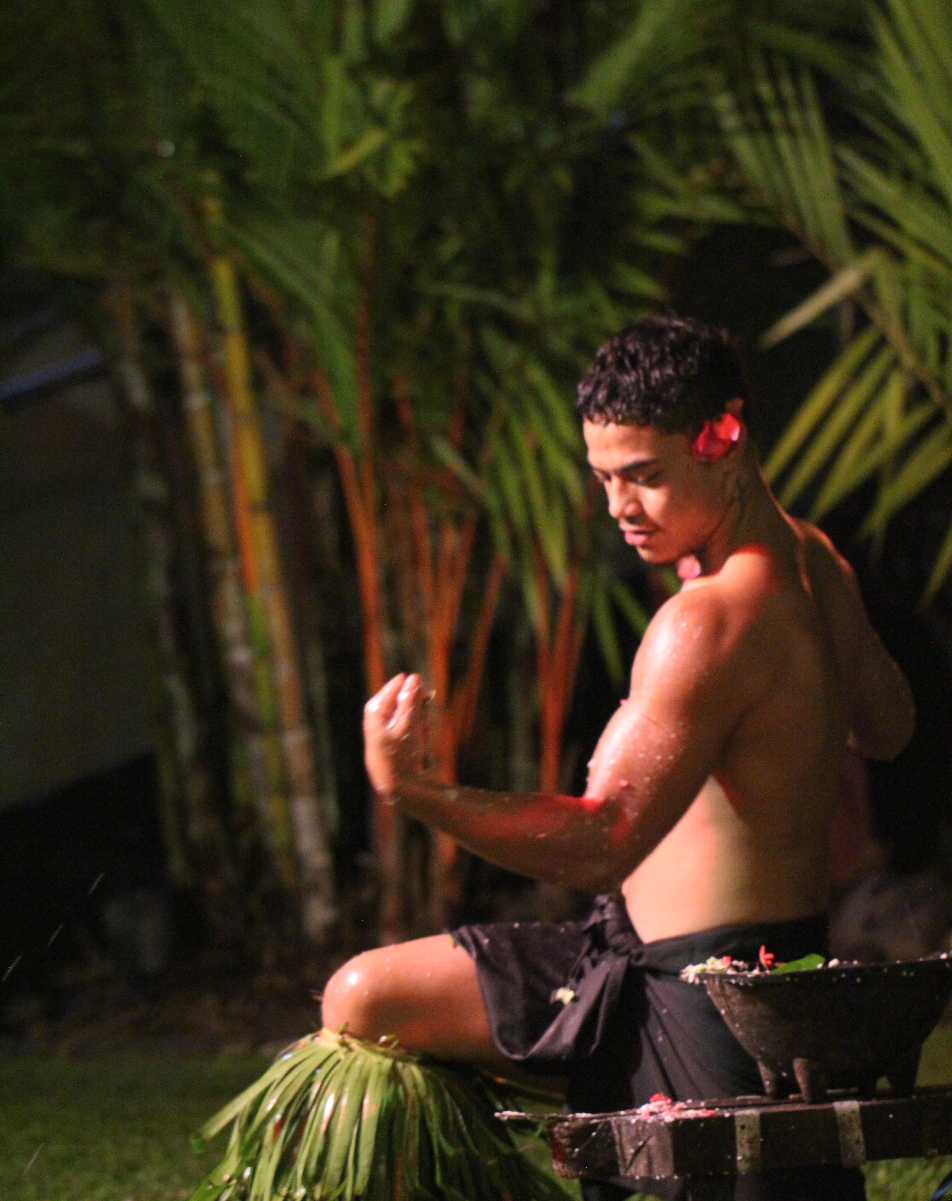 🔥🌴 ISLAND NIGHT at Le Manumea 🇼🇸🌺
Food. Fire. Culture. Vibes.
Every Thursday ✨
🍽 Dinner 7:30PM | 🔥 Show 8PM
✨ Adults $75
✨ Children (3–11 yrs) $35
✨ Infants (0–2 yrs) FREE
📞 Bookings essential: +685 7578542
#IslandNight #FiafiaShow #SivaAfi #LeManumea #Samoa
📸: @covidcaleb_samoa @j.calebsebsolofa