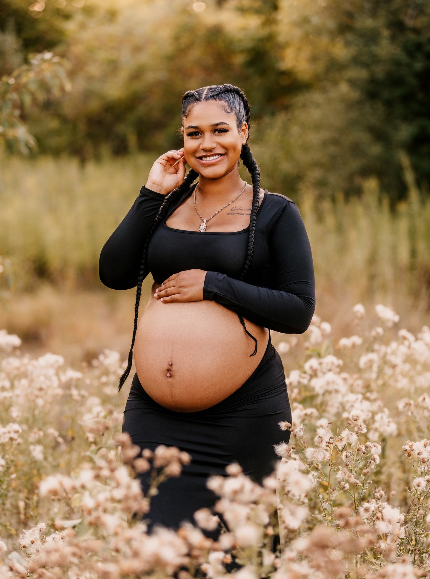 Summer maternity evenings just hit differently ✨🌿
Warm air, soft light, beautiful connection moments — and no pressure to “pose perfectly.” My outdoor maternity sessions are relaxed, guided, and focused on capturing you naturally during this special season of life 🤍
A few helpful tips before your session:
✨ Best session time: evenings around 7–8pm for the softest light
✨ Bring water + comfy shoes for walking between spots
✨ Neutral, earthy, or flowy outfits photograph beautifully outdoors
✨ Partners and little ones are always welcome
✨ Expect lots of movement, cuddles, walking, laughter, and candid moments — not stiff posing 😊
Sessions take place in Markham during warm summer evenings 🌾
📩 DM to reserve your maternity session
@_violetart_