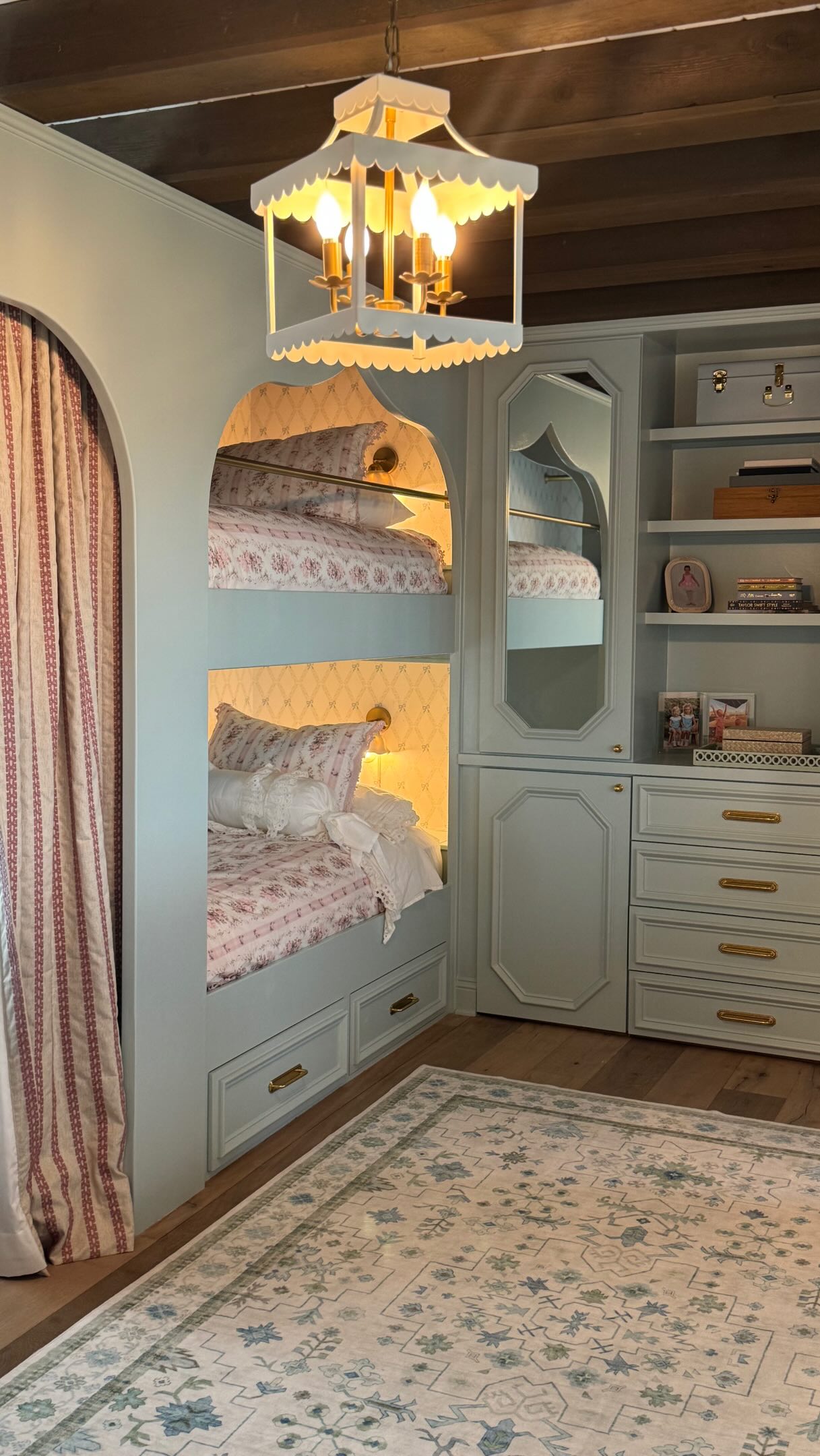 SABINE REMODEL
Sometimes you don’t have to start from dirt. Reimagining spaces can be exactly what your family needs!
This one was designed to perfection to maximize unused space. @kforiginalart and her work gave these rooms amazing character! The details mattered more on this project.
#fyp #remodel #design #homeinspiration