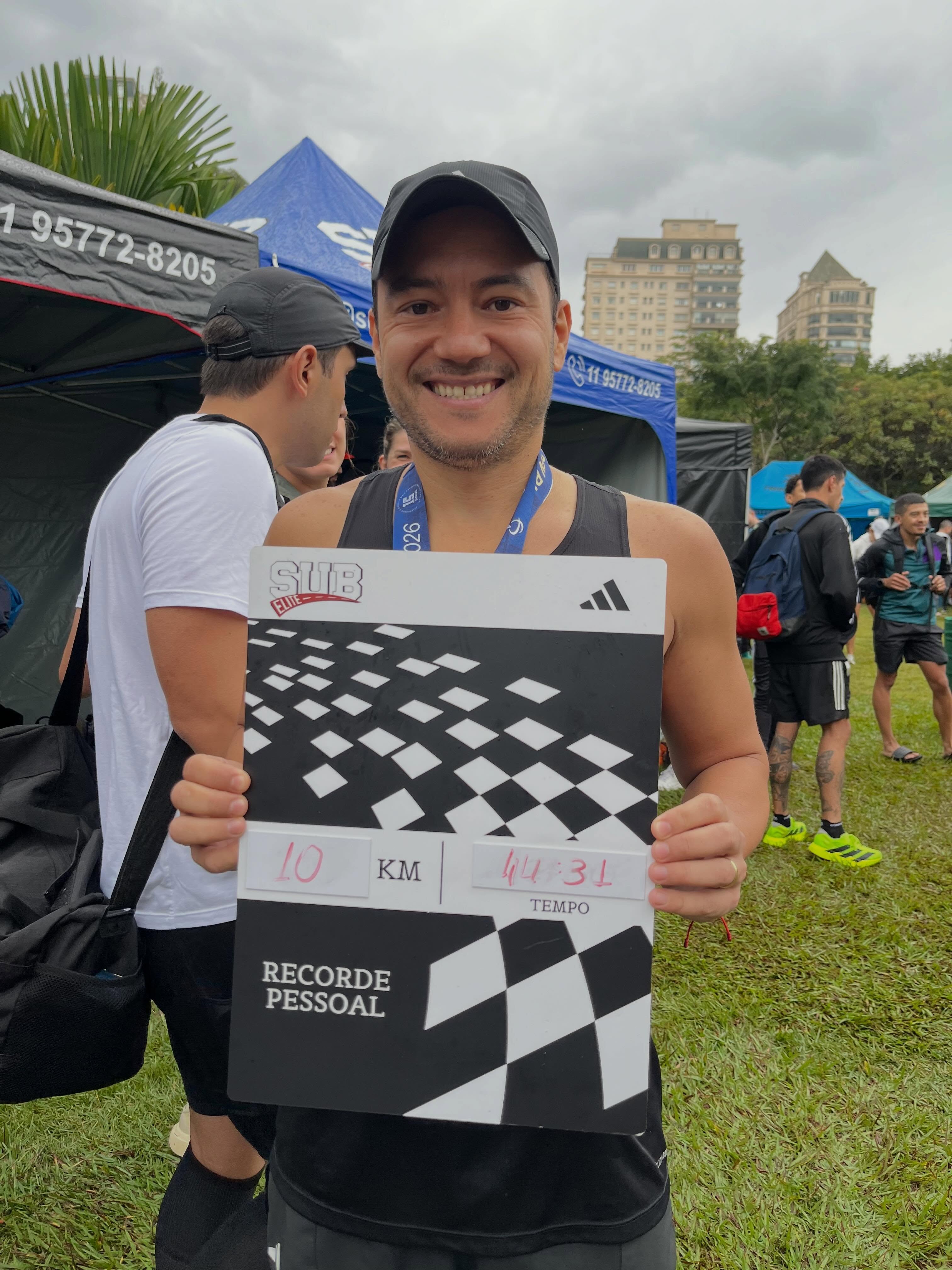 Hoje tivemos a ASICS Golden Run e foi incrível ver a entrega de cada um!
Tivemos muitos RP’s e isso é resultado de esforço, constância e dedicação nos treinos.
Parabéns a todos que encararam a chuva nesse domingo, deram o seu melhor e buscaram evoluir a cada quilômetro.
Dias assim mostram que não é só sobre correr, é sobre superação, disciplina e vontade de crescer.
Muito orgulho de cada atleta! 🖤
#subelitevanilsonneves #corridaderua #adidasbrasil