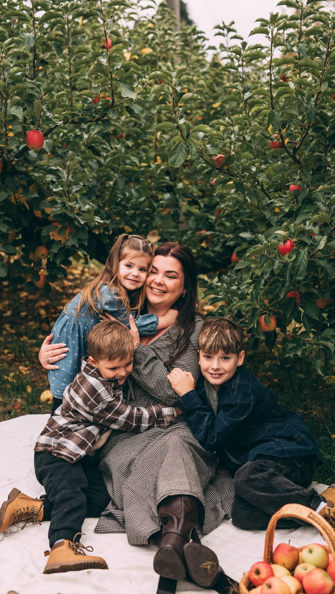 I love my view 📸
#gippslandphotographer #warragulphotographer #melbournephotographer #familyphotographer
