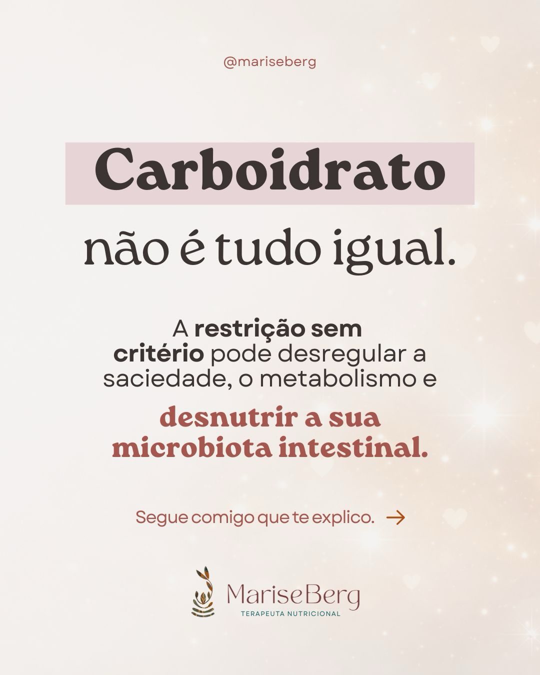 Carboidrato não é uma coisa só.
Quando a alimentação fica focada em reduzir carboidratos, a microbiota intestinal perde um nutriente importante: as fibras.
São elas que nutrem as bactérias intestinais e permitem a produção dos AGCC — compostos que participam da regulação da saciedade, do metabolismo, da inflamação e da comunicação entre intestino e cérebro.
Na prática, uma alimentação pobre em fibras tende a se refletir em menos saciedade, mais dificuldade de sustentação alimentar e um funcionamento metabólico menos eficiente.
O segredo não é simplesmente retirar carboidratos,
mas qualificar e diversificar as fontes que entram no prato.
Esse ajuste é individual e construído em um trabalho a quatro mãos,
com uma Nutri que considera corpo, mente e microbiota
e traduz a teoria em prática no seu dia a dia.
Se esse tema conversa com você, fica por aqui.
Vou seguir trazendo conteúdos
sobre o eixo intestino–cérebro–metabolismo.
E, se quiser olhar isso de forma mais personalizada,
o contato do consultório está no link da bio.
#microbiotaintestinal #eixointestinocerebro #nutricaointegrativa #comerconsciente