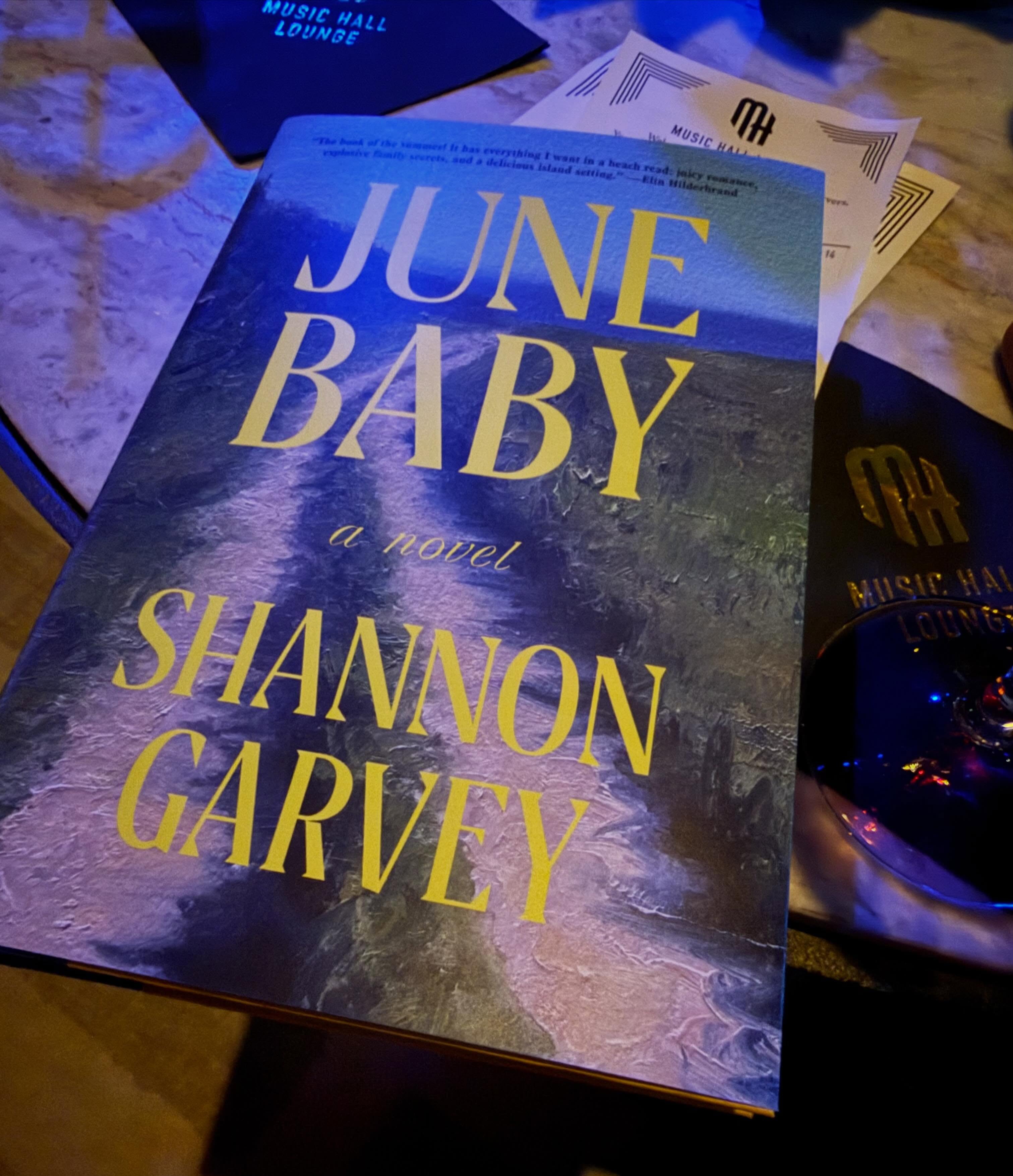 Getting lit at the lounge with #shannongarvey!