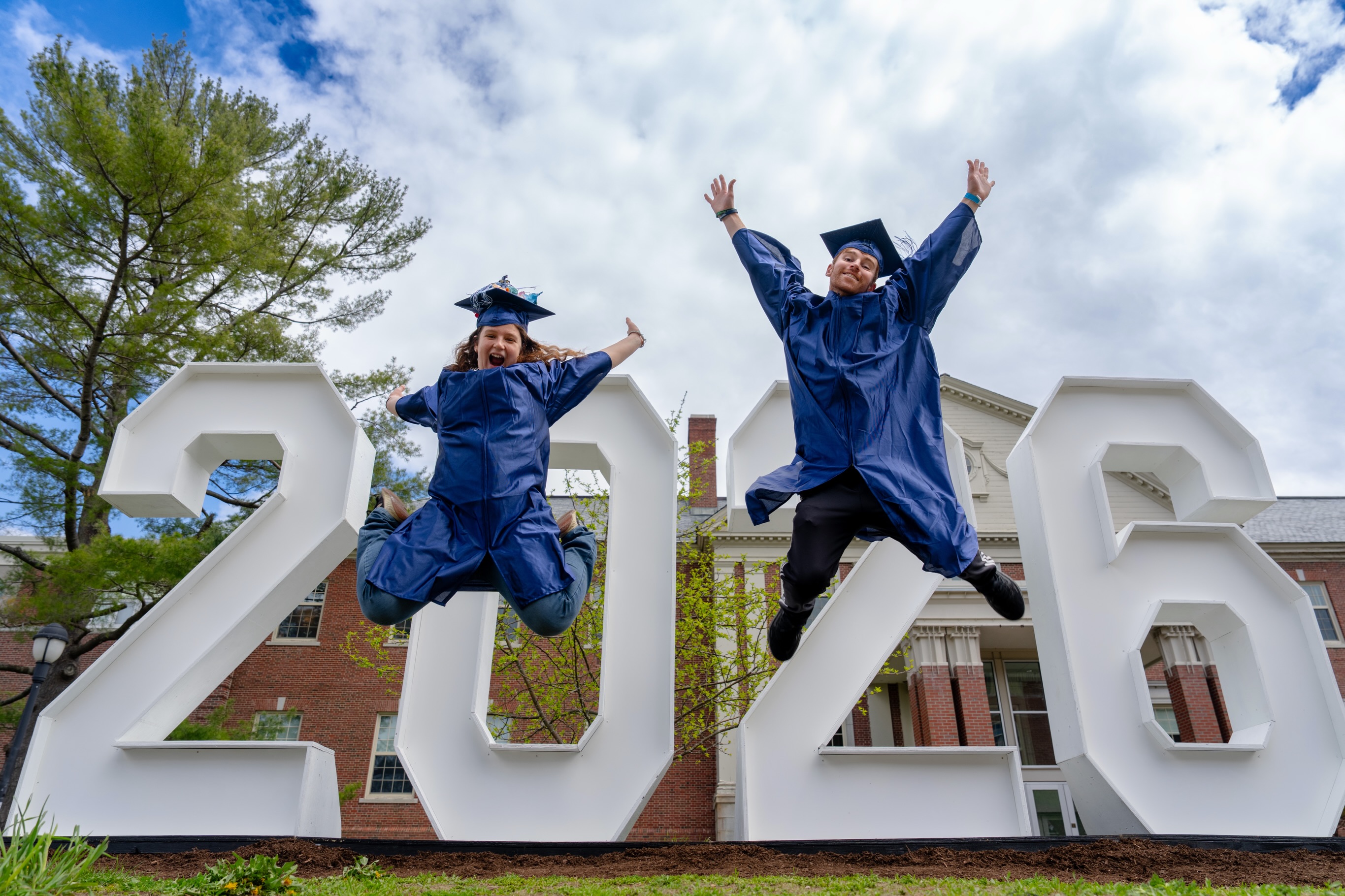 Gotta love that commencement energy! 📸🎓
#umaine26 #commencement #universityphotographer