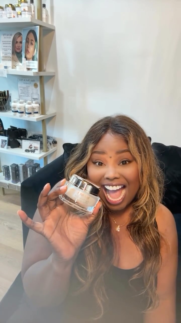 There’s no secret to a youthful glow—just the right routine and a little “me time.” ✨
I’m obsessed with the Dr. Tuna All-Night Beauty Mask for that overnight radiance, but if you really want to reset, you need to be in the building!
🗓️ SAVE THE DATE: Join us for our Mommy Midday Reset!
📍 LC Lash & Brow Bar
🗓️ June 4th | 11:30 AM - 1:00 PM
It’s the ultimate skincare and wellness break you deserve. DM to RSVP or shop the mask online to start your glow today! 🥂🌸 @farmasiusa @farmasiofficial