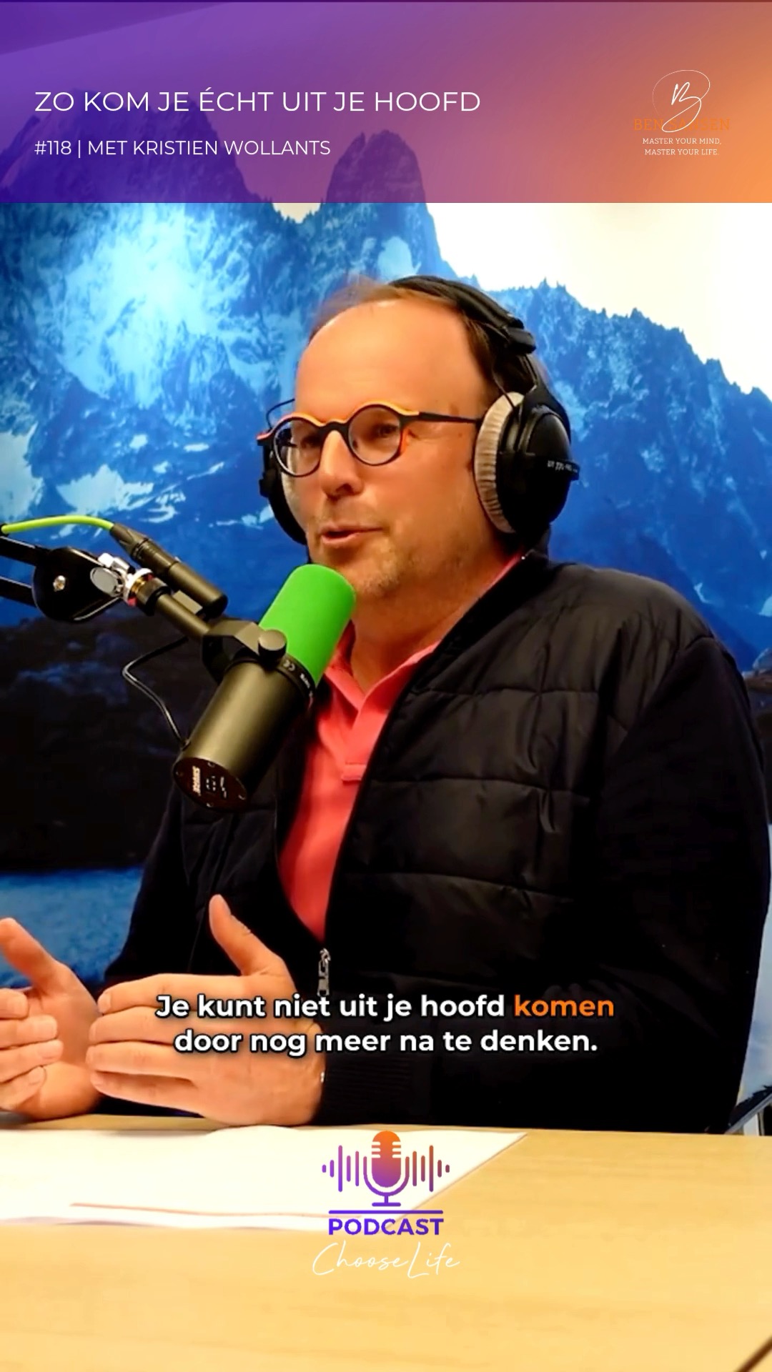 Soms proberen we onszelf rustig te denken.
Maar hoe meer we analyseren, hoe meer scenario’s erbij komen.
In dit fragment legt @kristienwollants uit waarom we niet alleen met ons hoofd, maar ook met ons lichaam aan de slag mogen.
Beluister aflevering #118 nu via je favoriete player. 🎧
#chooselife #bensansen #kristienwollants #overdenken #stress #uitmijnhoofd #podcast
