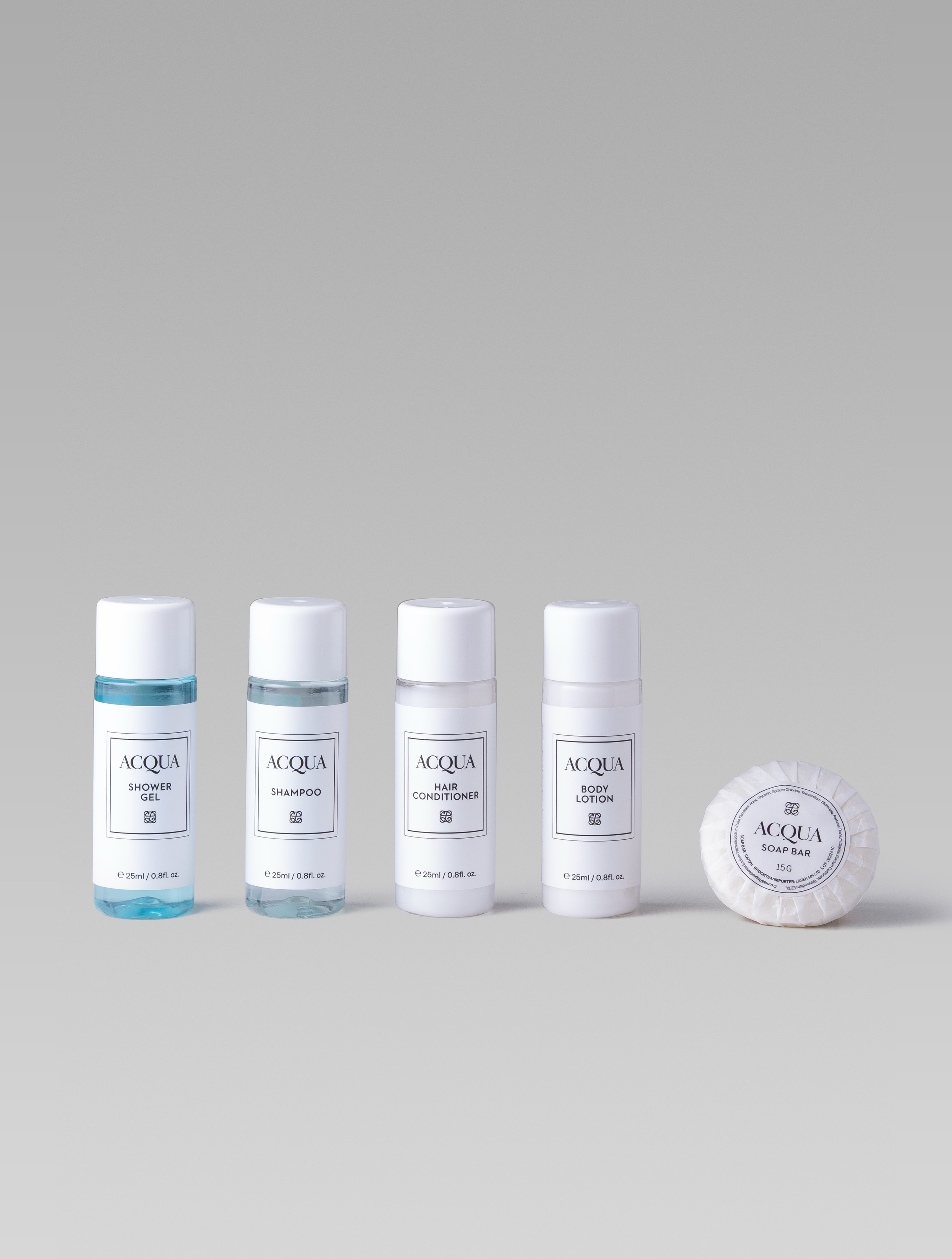 Dreaming about the coming summer days with our Acqua 🌊 range. Inspired by the feeling of sun, sea breeze and endless blue horizons.
Sea salt & Lavender
TOP NOTES: Lavender • Almond • Herbal notes
MIDDLE NOTES: Sea salt • Peppermint • Violet/Anise
BASE NOTES: Lily • Amber • Jasmine