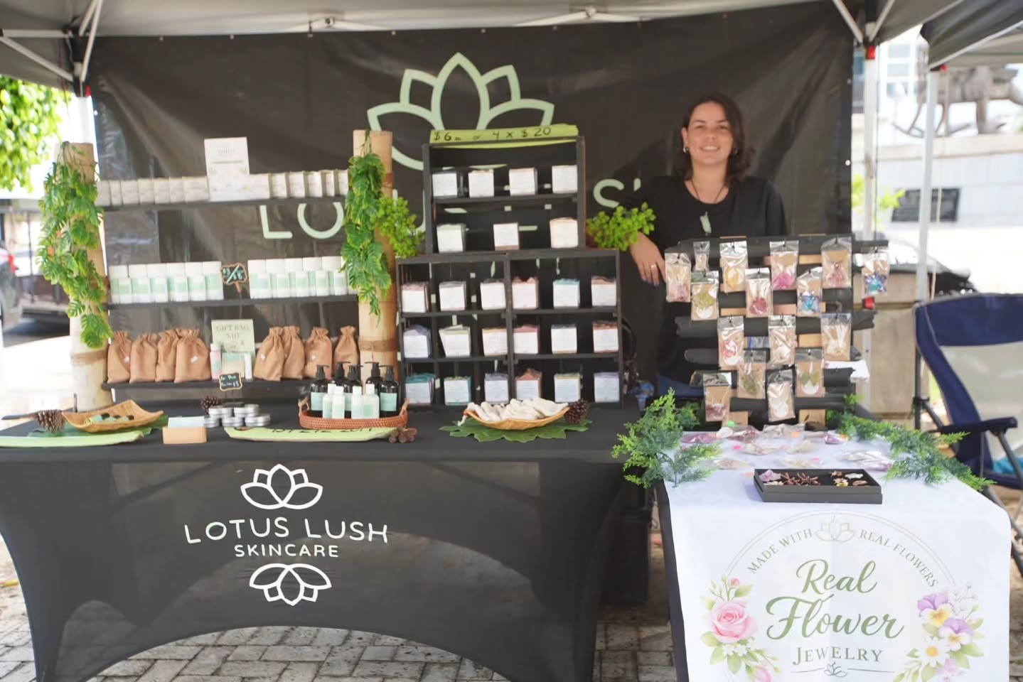 Plaza publica de Moca. Festival del camaron, competencia de baristas y los Caribbean Tenors