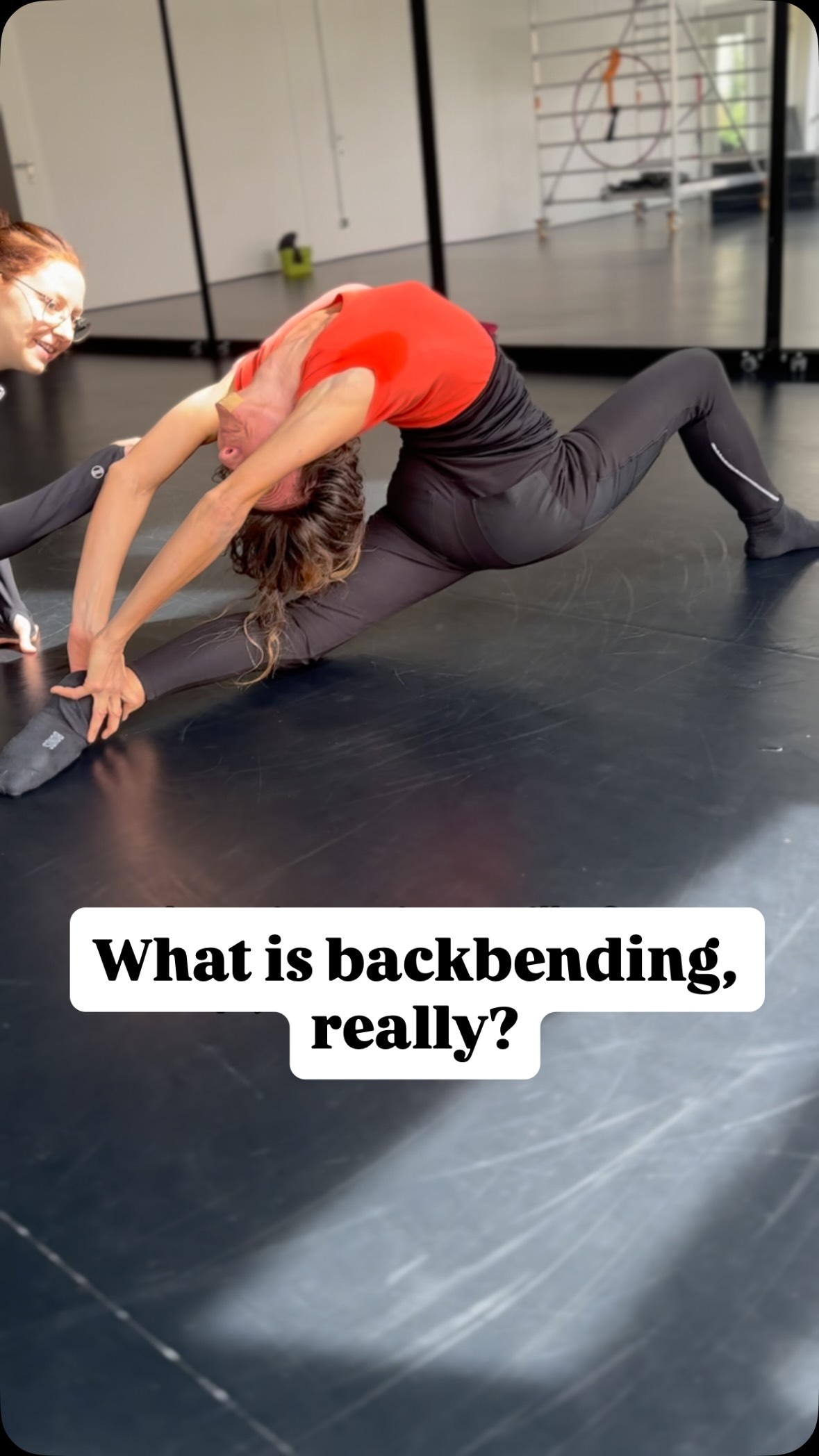 Intentions are a HUGE part of safe flexibility training…
When doing backbends you are, of course, bending your back. And muscle activation on the back side of your body is CRUCIAL.
But if you’re *only* thinking of the back side of your body, and “arching” or “bending” your back, you’re limiting yourself.
Focusing on the front of your body is an extremely beneficial way to approach backbending 👍
You want to create length and “space” in your body so that you’re not crunching/forcing the bend.
✔️ Opening the chest and ribs
✔️ Reaching the shoulders up
✔️ Reaching or pushing away through the legs
Are all good cues to start implementing into your training 💯
Stay Shrimpy, friends 🦐
And if you find this info helpful, but don’t know what actual exercises to do and how to set the right intentions to see lasting progress, you’re in luck! The upcoming 4-week ONLINE backbending course (The Catie Brier Method: Backbending) starts in just 2 weeks 🤩
Comment TCBM and little robot Catie will send you the details 🤖
#trainingwithcatiebrier
#contortiontraining
#shrimparmy
#notyoga