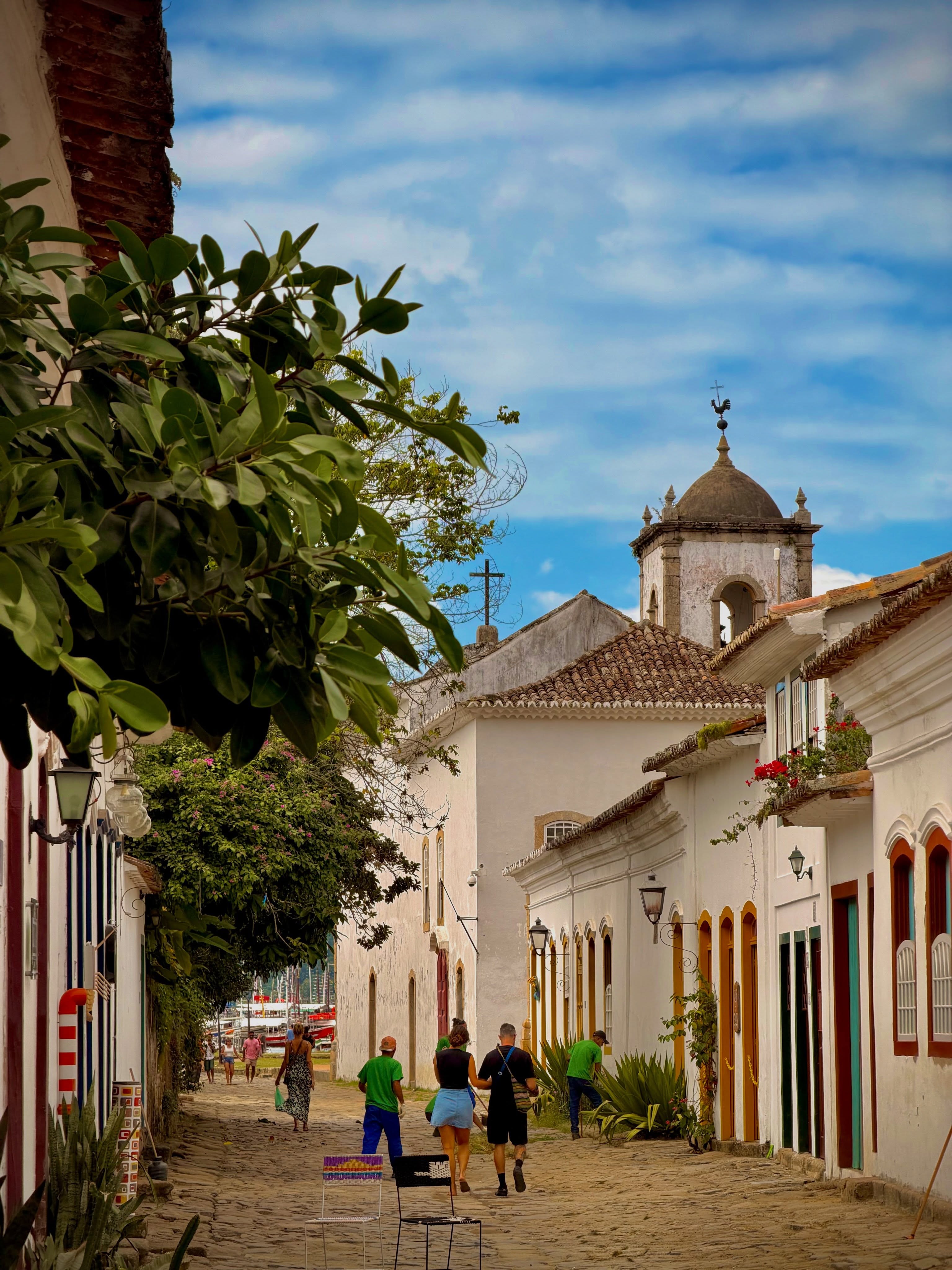Uma das cidades mais bonitas do Brasil 🇧🇷
Se existe um pedaço do paraíso entre o mar e a montanha, ele provavelmente se chama Paraty
#paraty #praiasparaty #litoral #riodejaneiro #brasil
